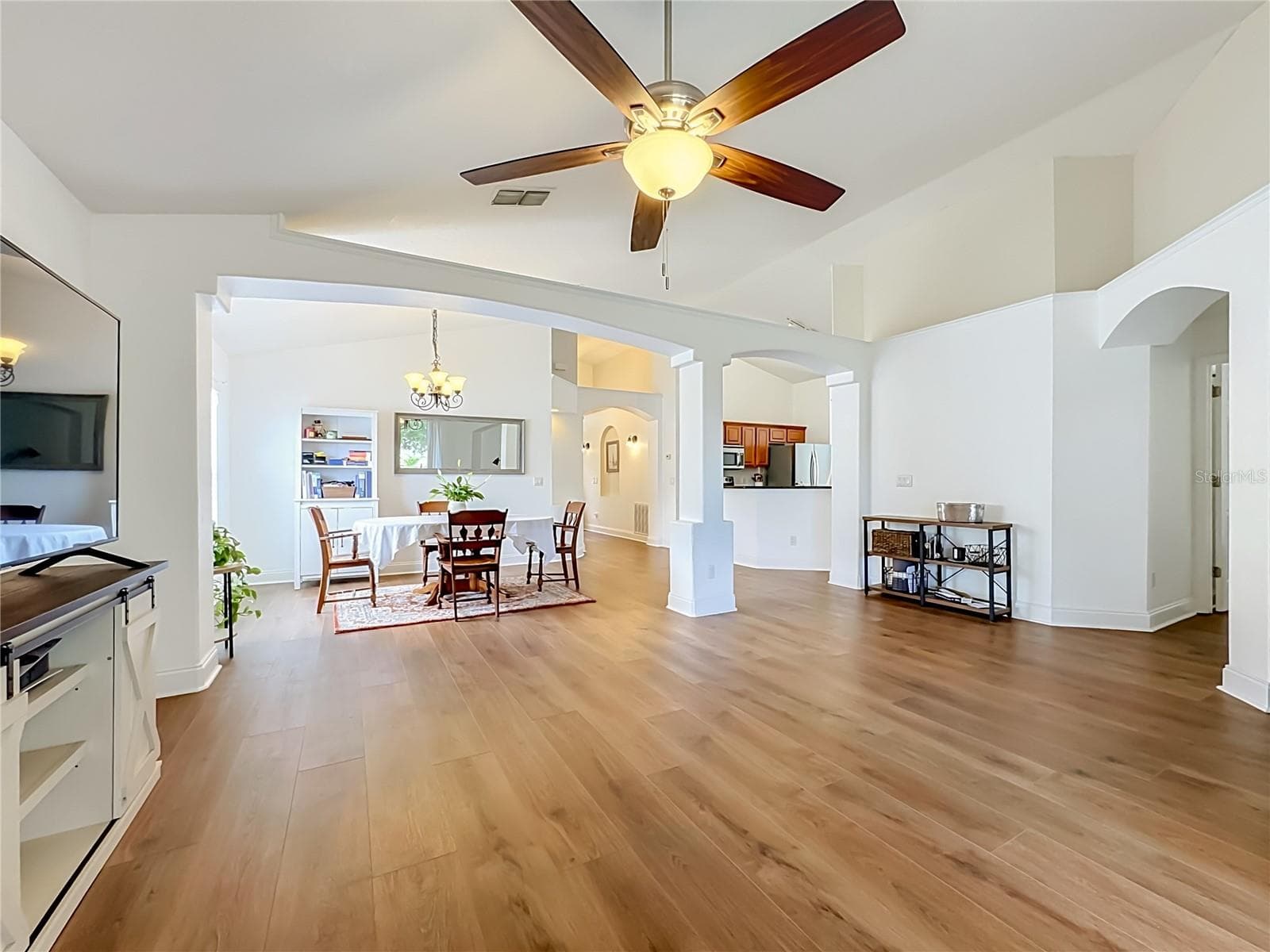 Single Family Residence at 7016 JAMESTOWN MANOR DR, RIVERVIEW, photo 22 of 88