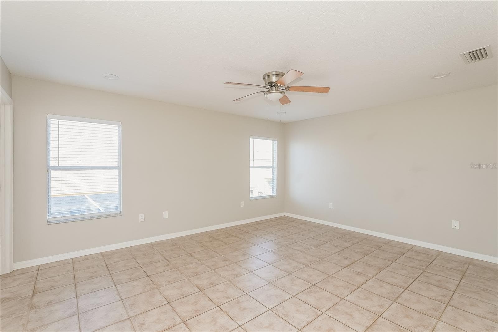 Single Family Residence at 12125 FOX BLOOM AVE, GIBSONTON, photo 12 of 15