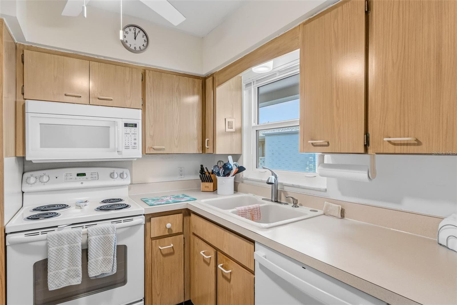 Condominium at 611 GULF DR N #C27, BRADENTON BEACH, photo 23 of 46