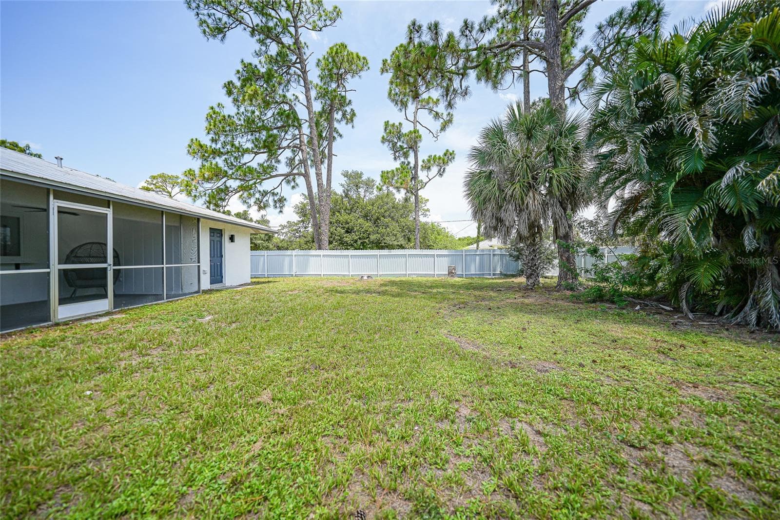 Single Family Residence at 2506 LAKESHORE CIR, PORT CHARLOTTE, photo 26 of 31