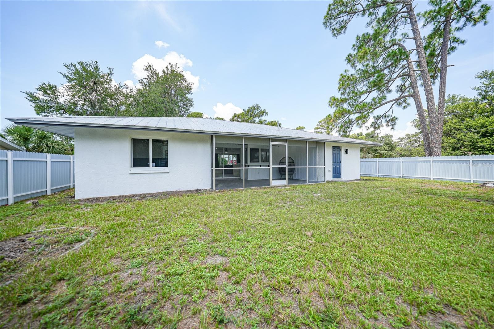 Single Family Residence at 2506 LAKESHORE CIR, PORT CHARLOTTE, photo 27 of 31