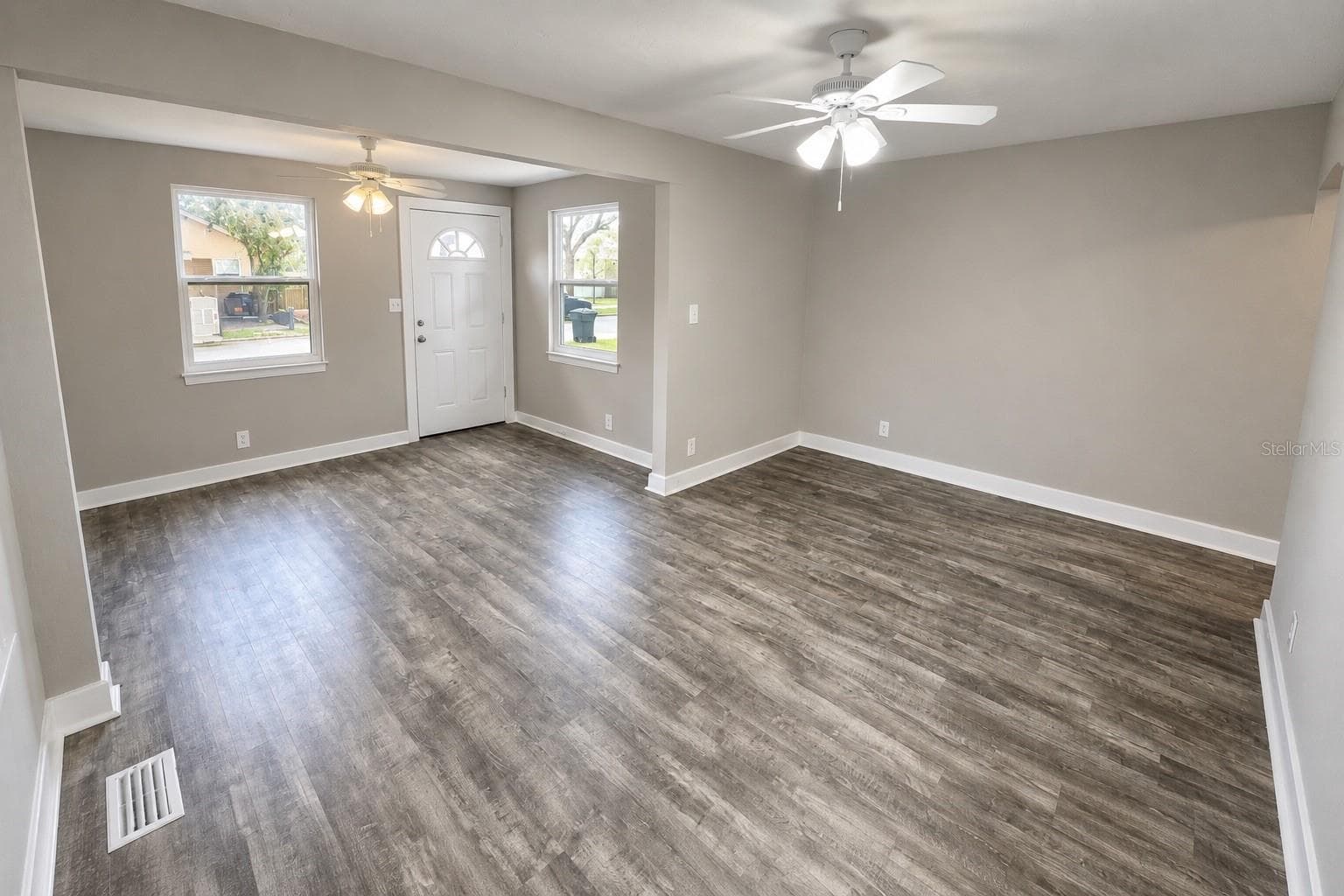 Single Family Residence at 657 15TH AVE S, ST PETERSBURG, photo 2 of 24