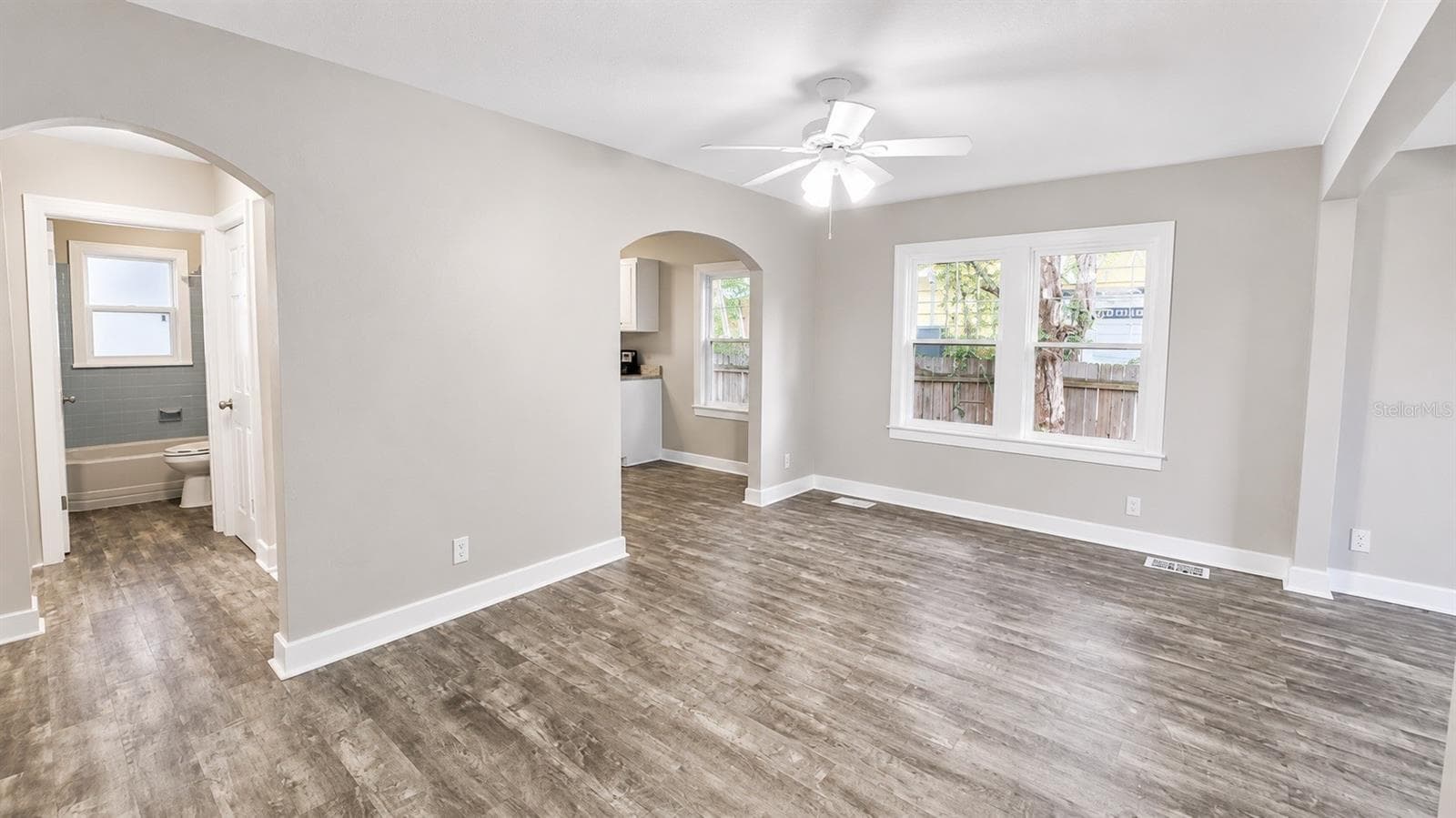 Single Family Residence at 657 15TH AVE S, ST PETERSBURG, photo 3 of 24