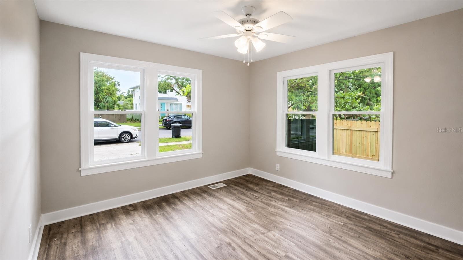 Single Family Residence at 657 15TH AVE S, ST PETERSBURG, photo 13 of 24