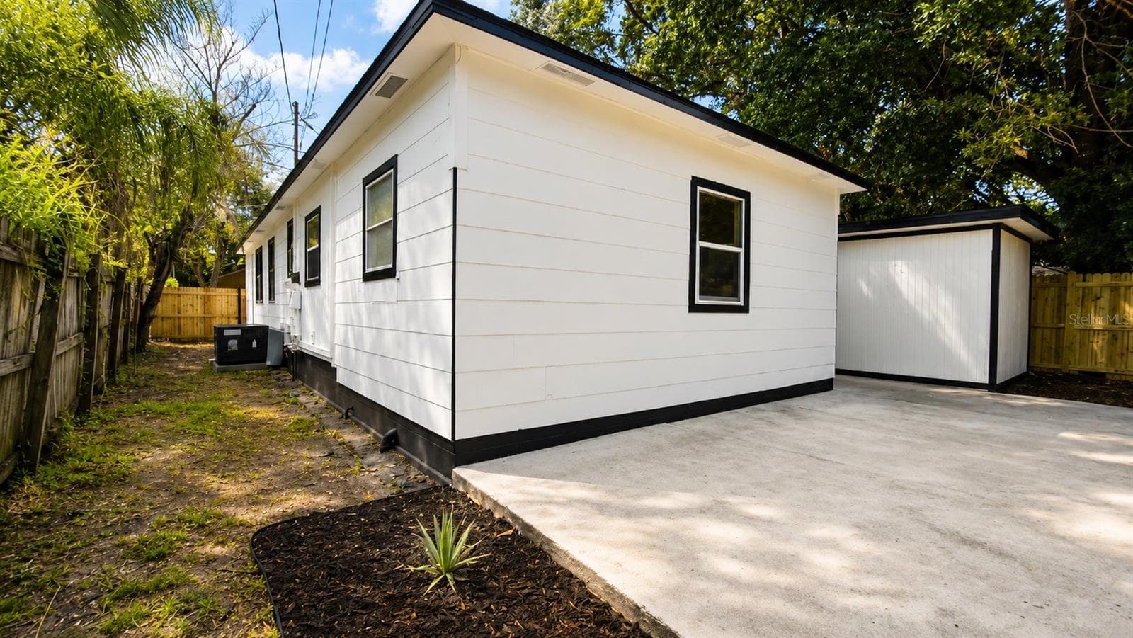 Single Family Residence at 657 15TH AVE S, ST PETERSBURG, photo 18 of 24