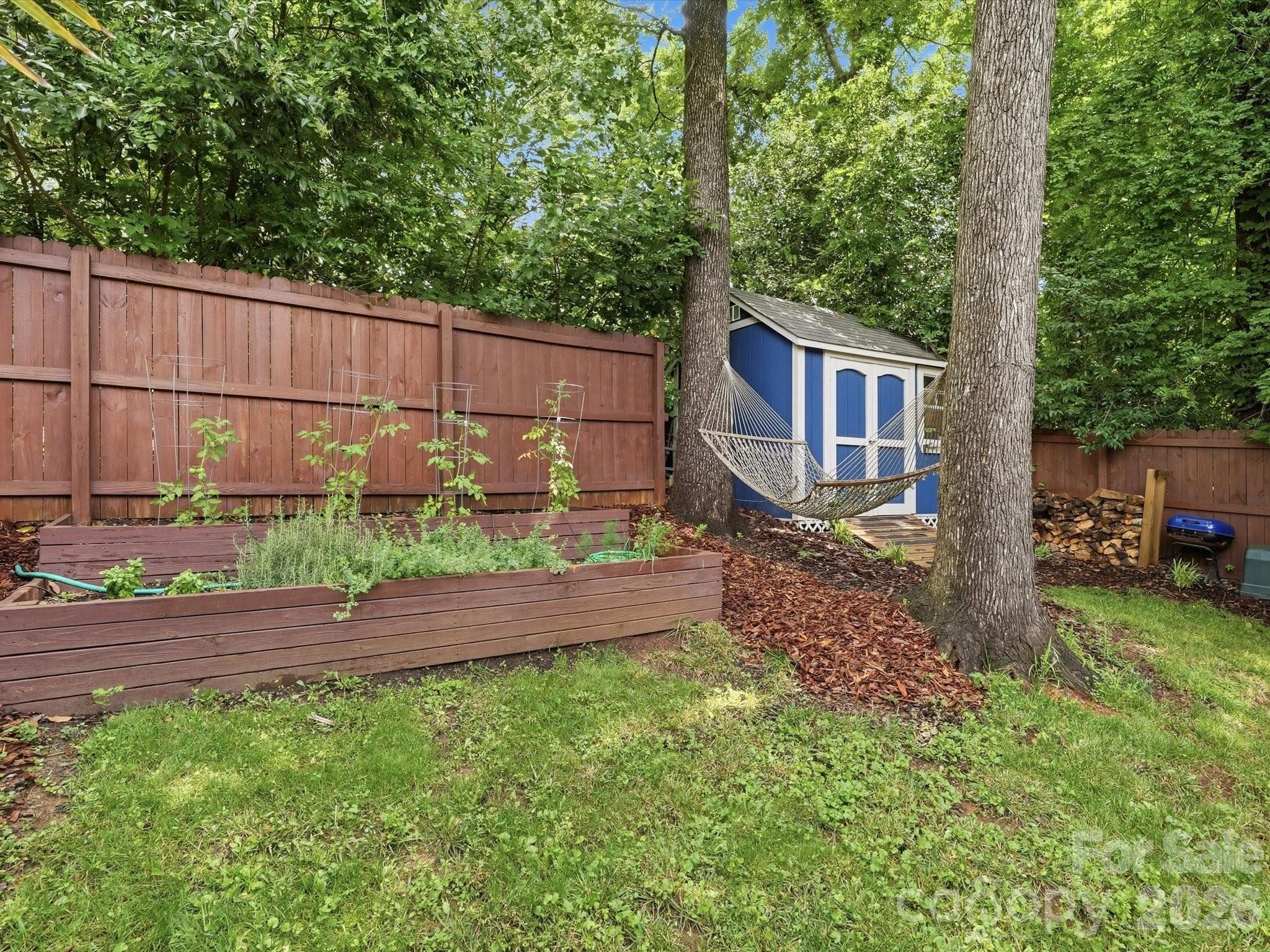 Single Family Residence at 1403 Academy Street, Charlotte, photo 39 of 41