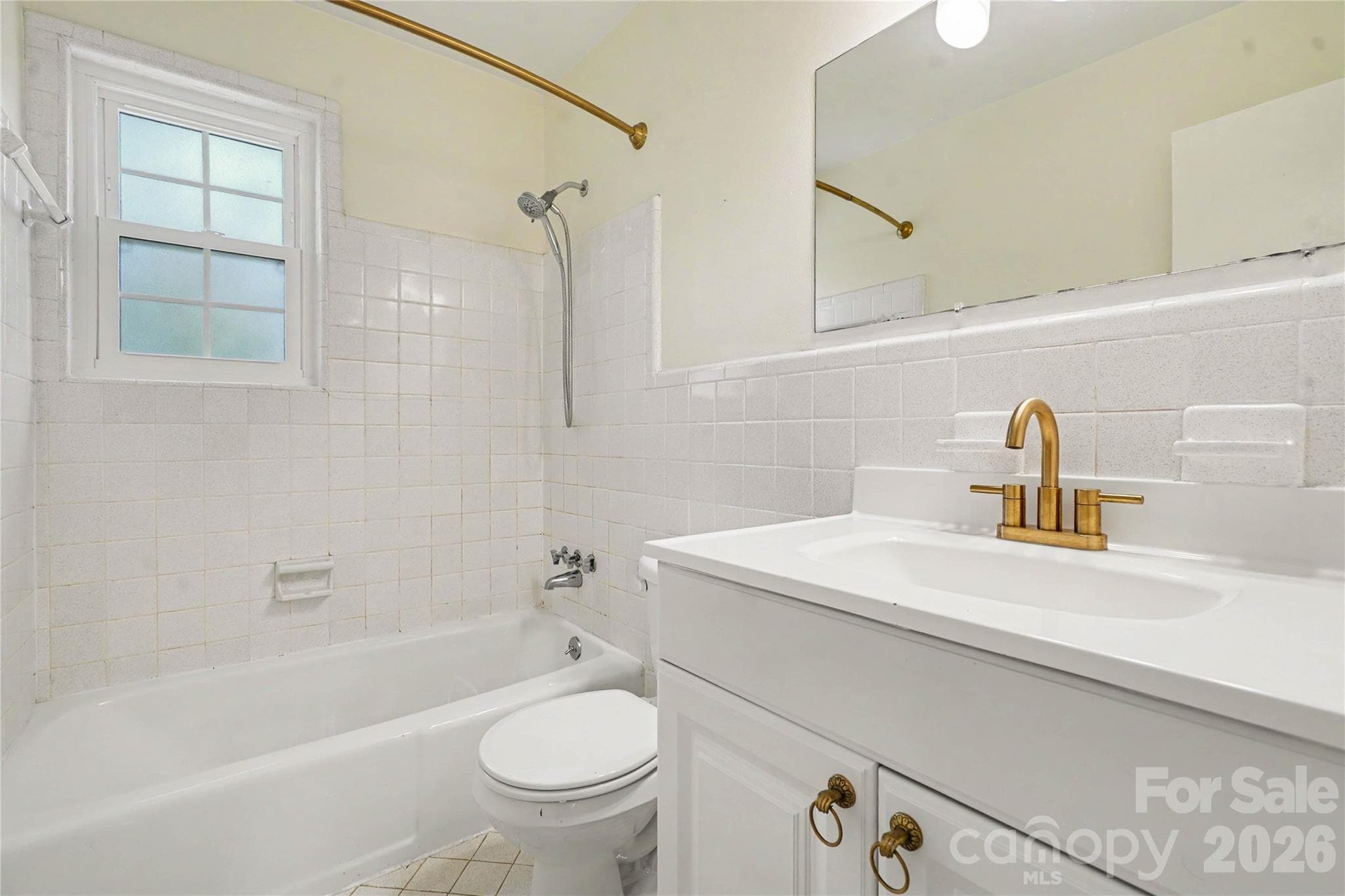 Bathroom - Charlotte