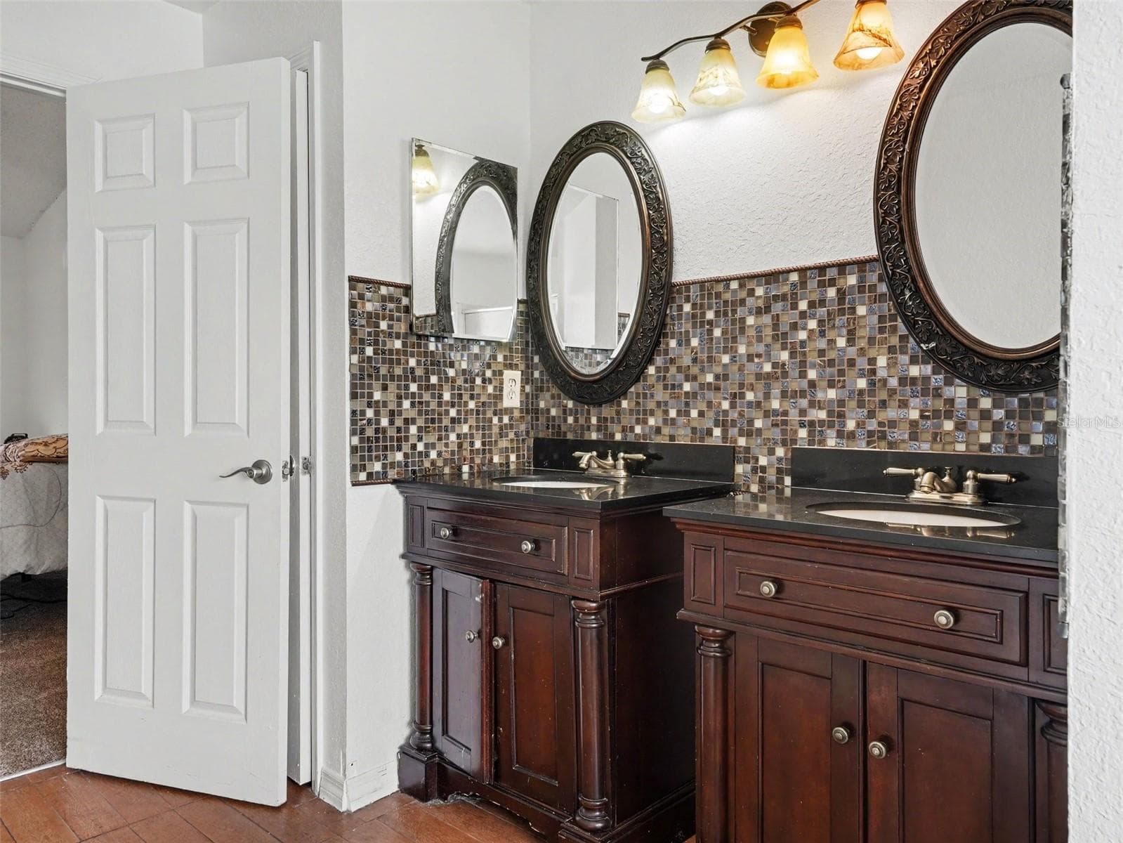 Single Family Residence at 1335 LAUREL GLEN DR, BARTOW, photo 11 of 18