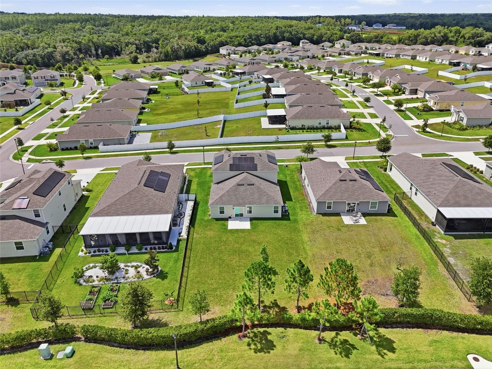 Single Family Residence at 5215 TANZANITE DR, MOUNT DORA, photo 61 of 65