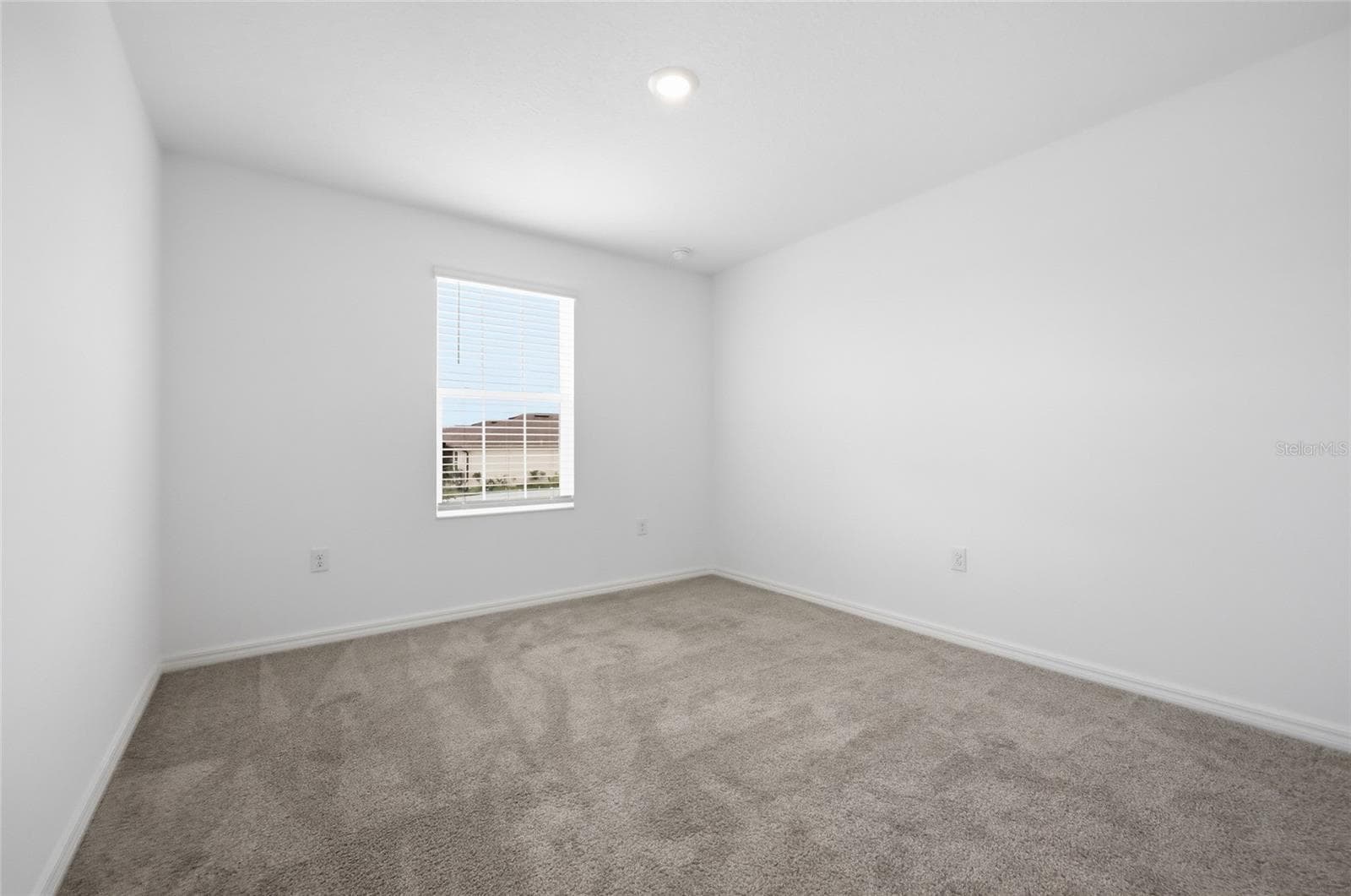 Single Family Residence at 5215 TANZANITE DR, MOUNT DORA, photo 56 of 65