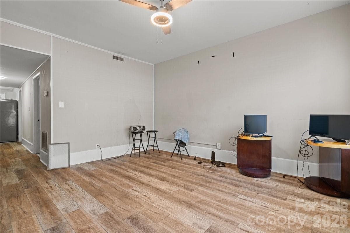 Apartment at 501 Church Street, Cheraw, photo 8 of 48
