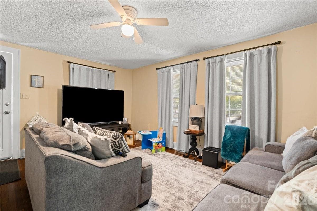 Apartment at 501 Church Street, Cheraw, photo 46 of 48