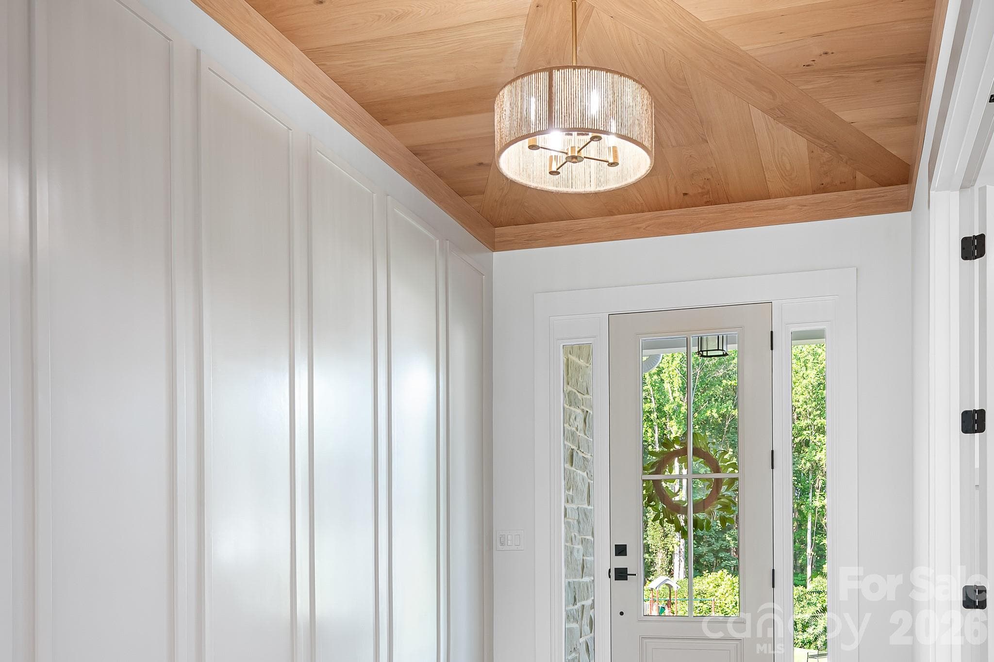 Great lighting throughout! - Mooresville