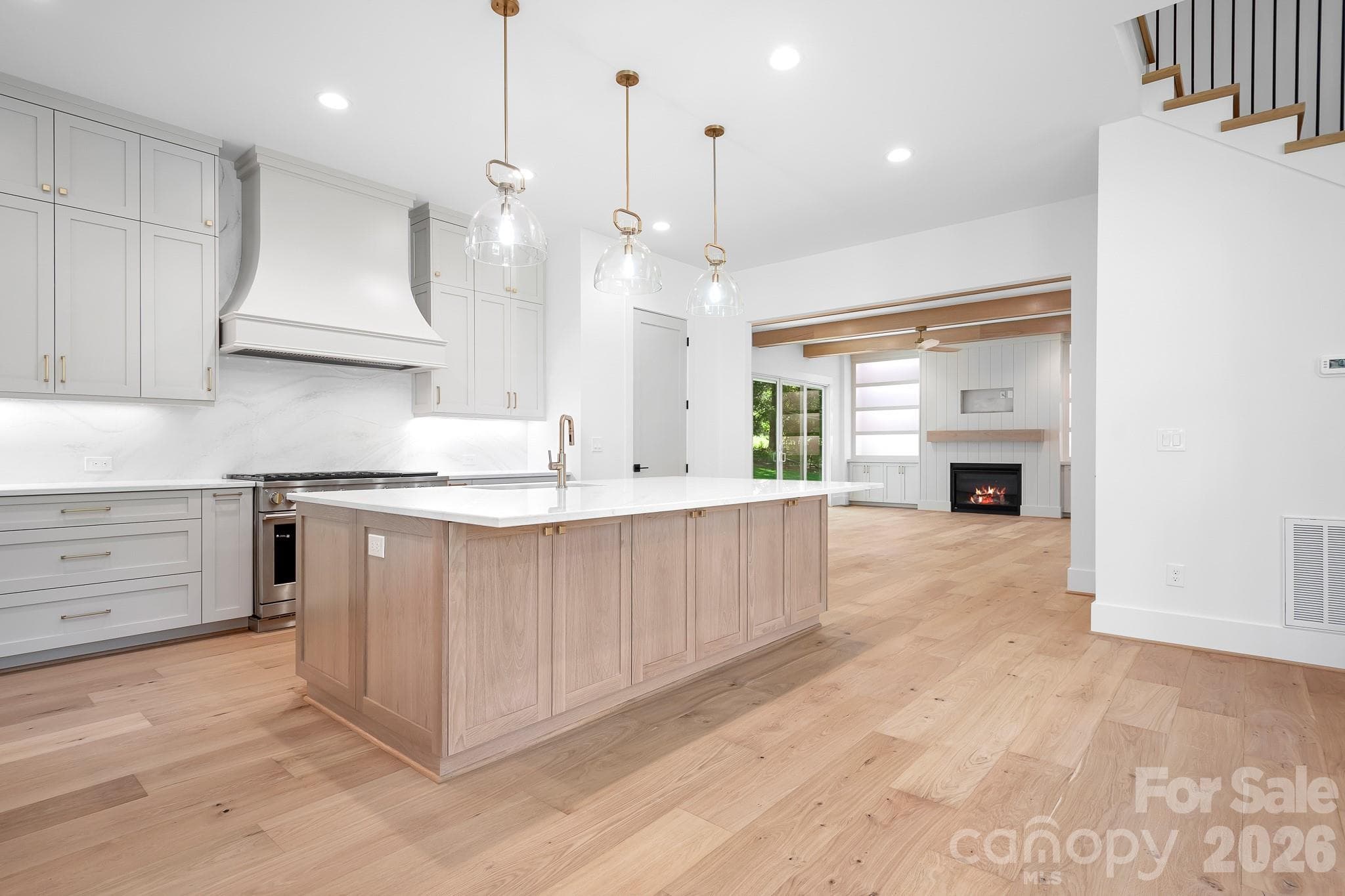 Gorgeous Kitchen with 9' white oak Island and quartz top! - Mooresville