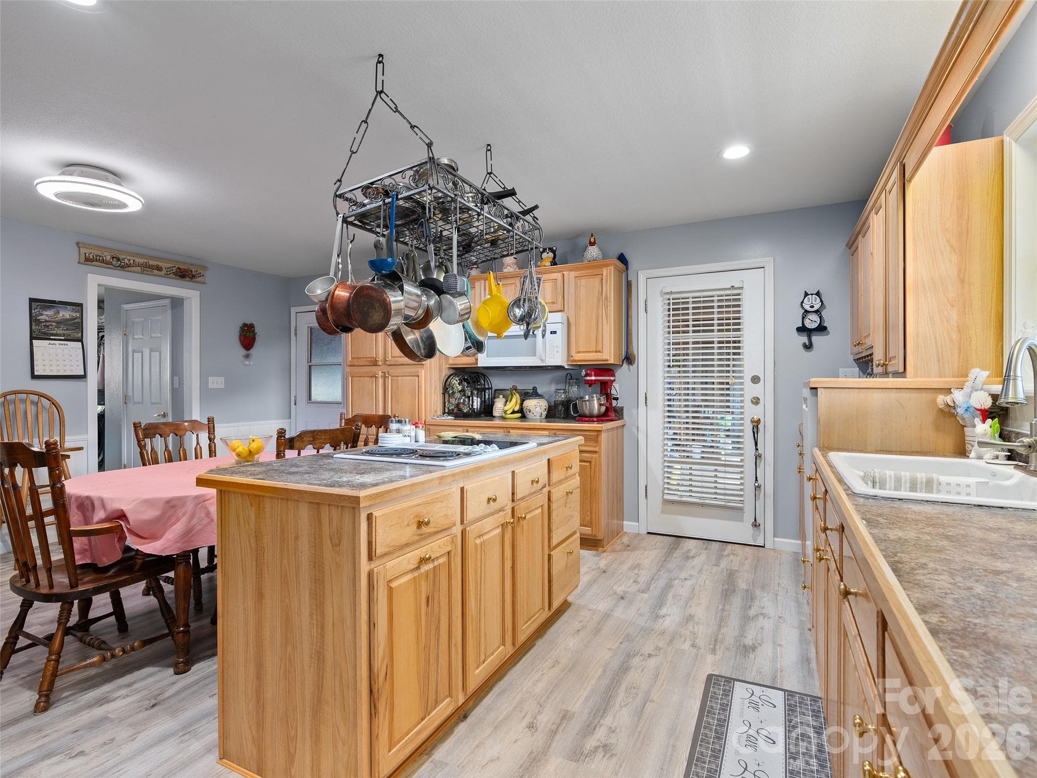 Single Family Residence at 81 Aldens Way, Clyde, photo 13 of 48