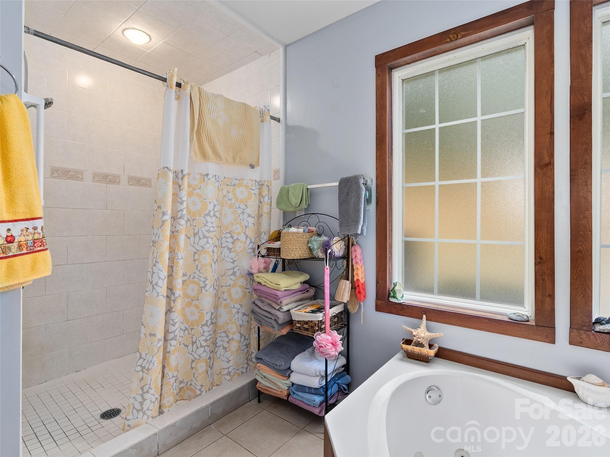 Single Family Residence at 81 Aldens Way, Clyde, photo 22 of 48