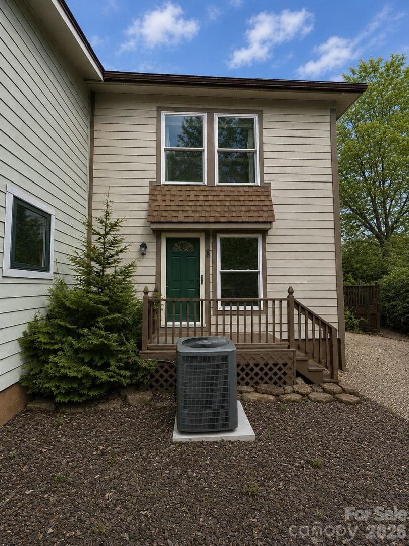 Townhouse at 99 Willow Way, Hendersonville, photo 5 of 91