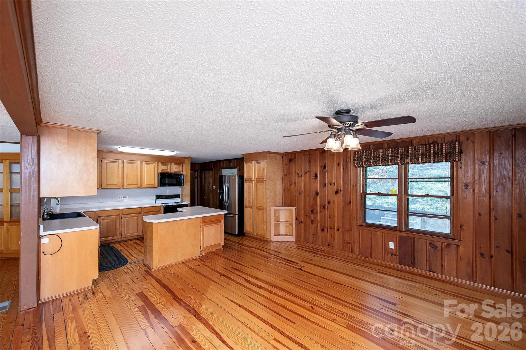 Single Family Residence at Charlotte, photo 4 of 48