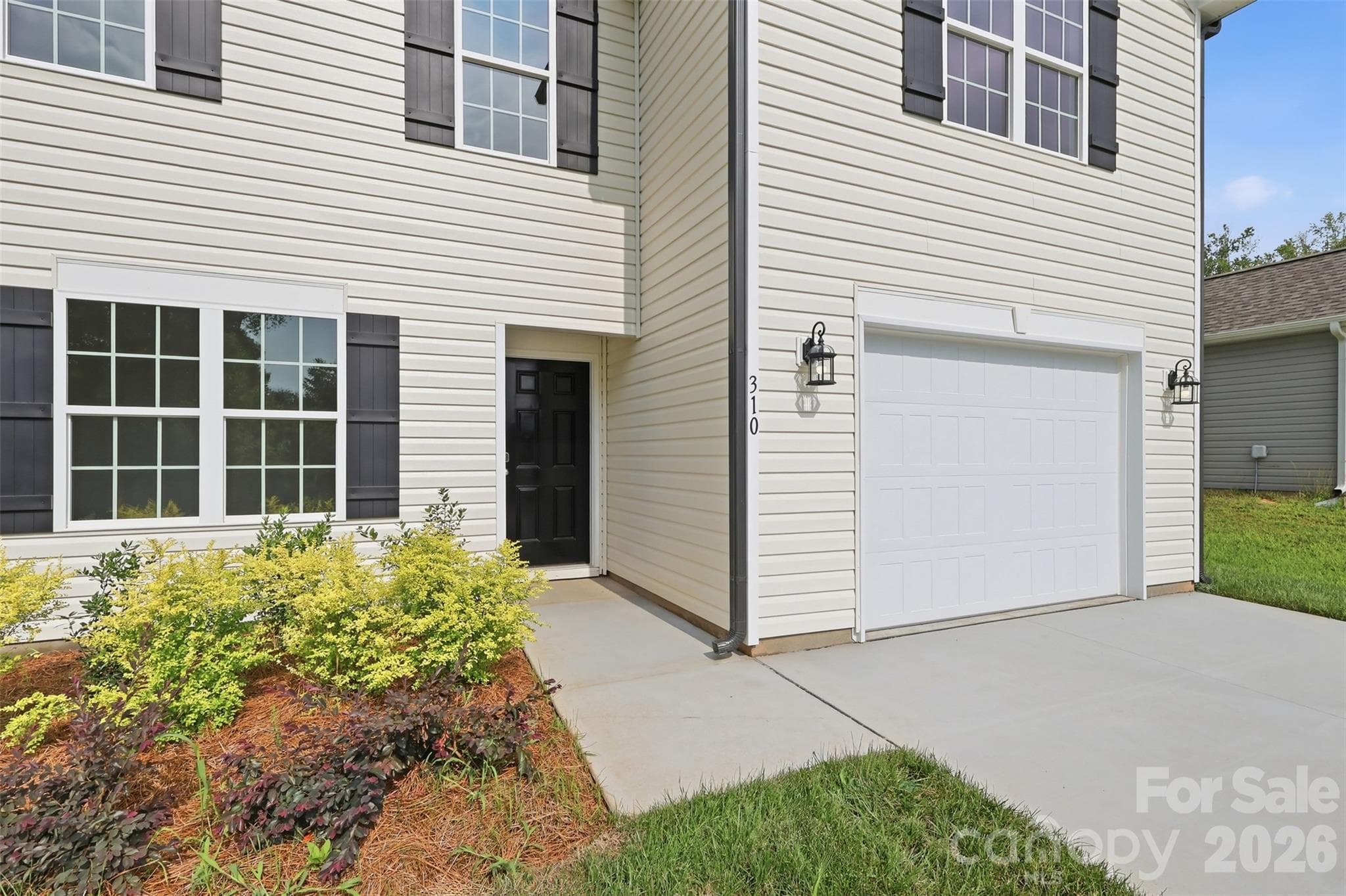 Single Family Residence at 310 Middleton Drive, Lexington, photo 3 of 31
