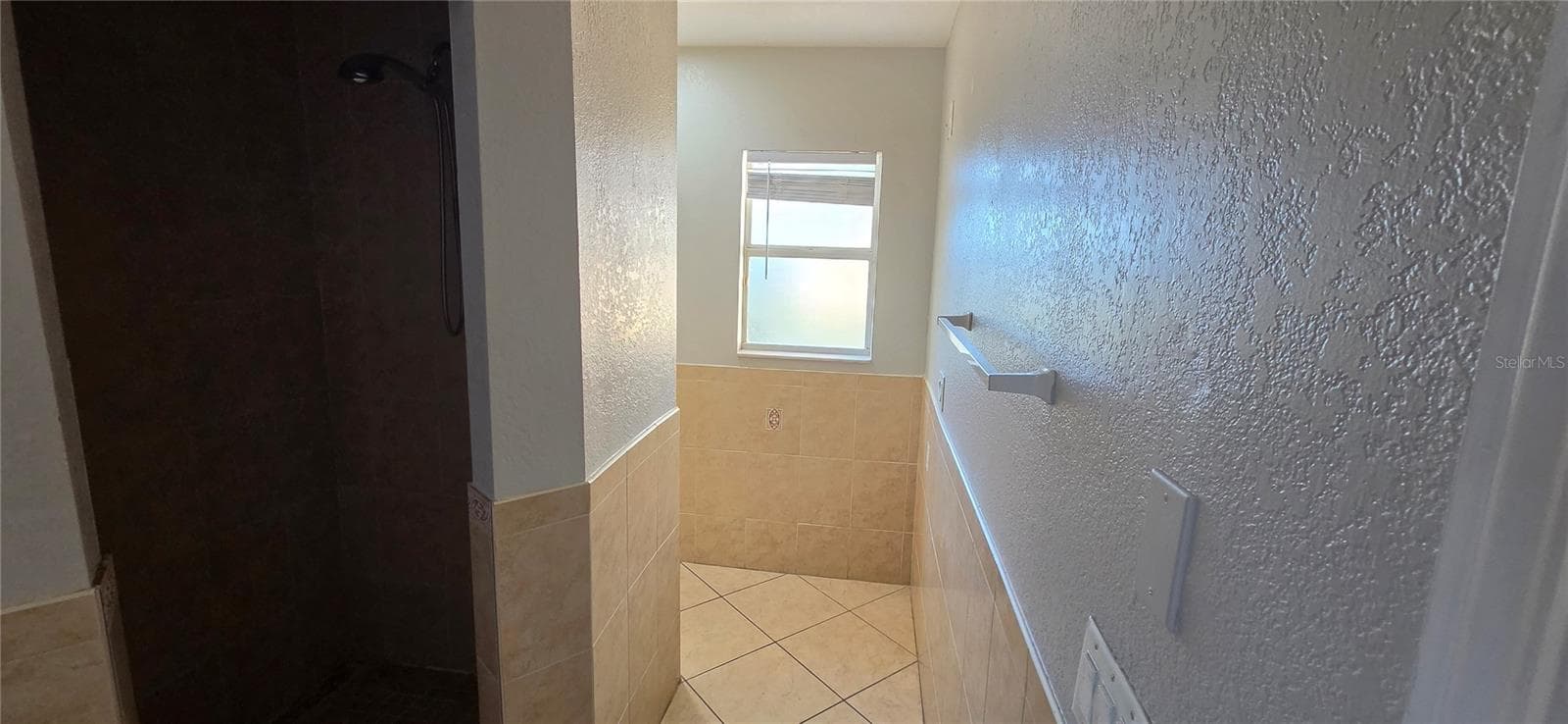 Single Family Residence at 6807 E NORTH BAY ST, TAMPA, photo 23 of 35