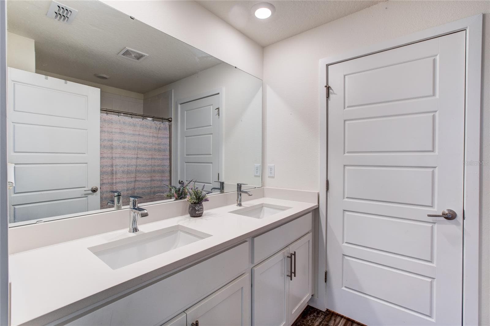 Townhouse at 214 E CHURCH AVE, LONGWOOD, photo 17 of 24