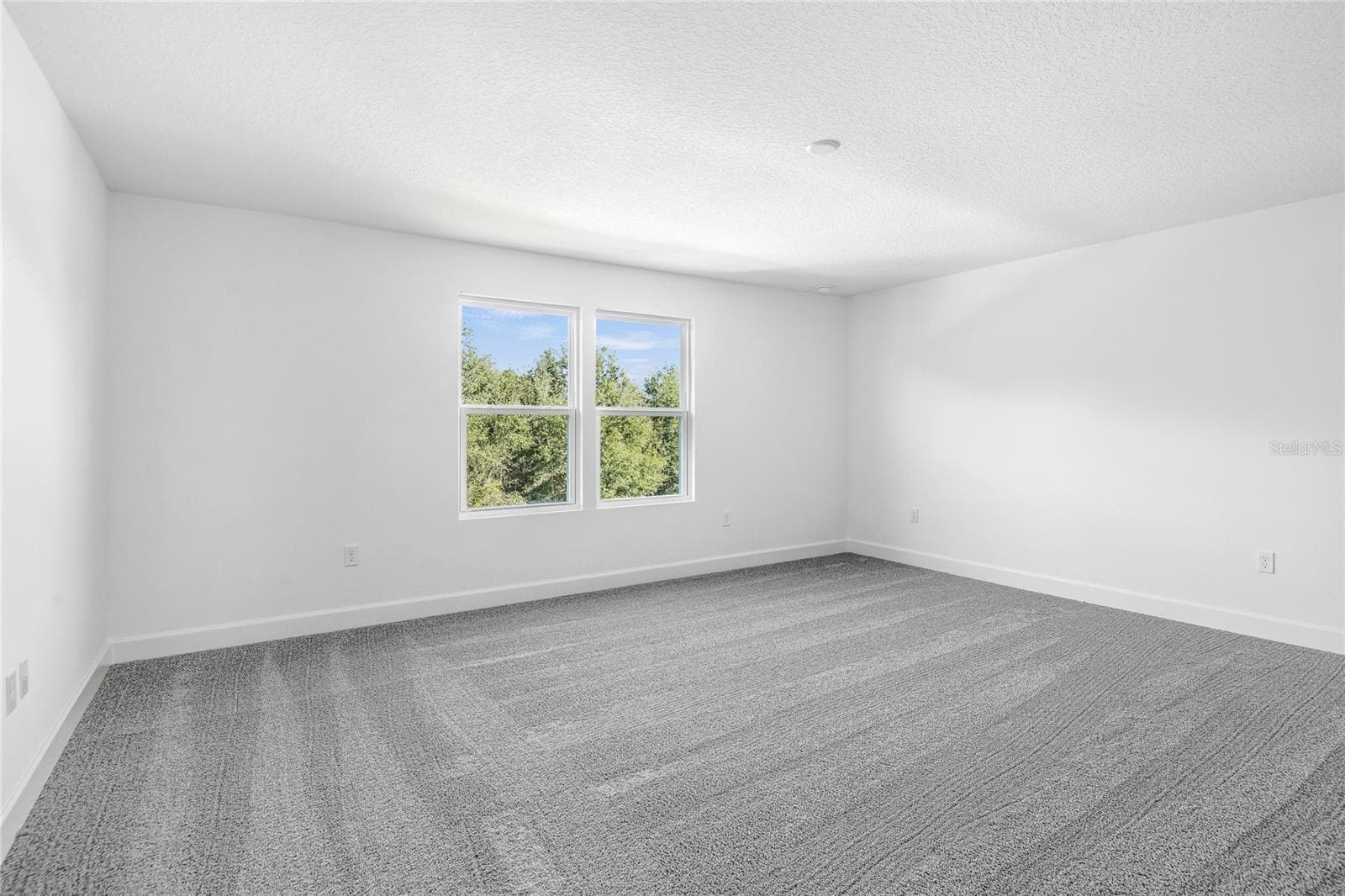 Single Family Residence at 748 WEKIVA RIDGE DR, MOUNT DORA, photo 15 of 21