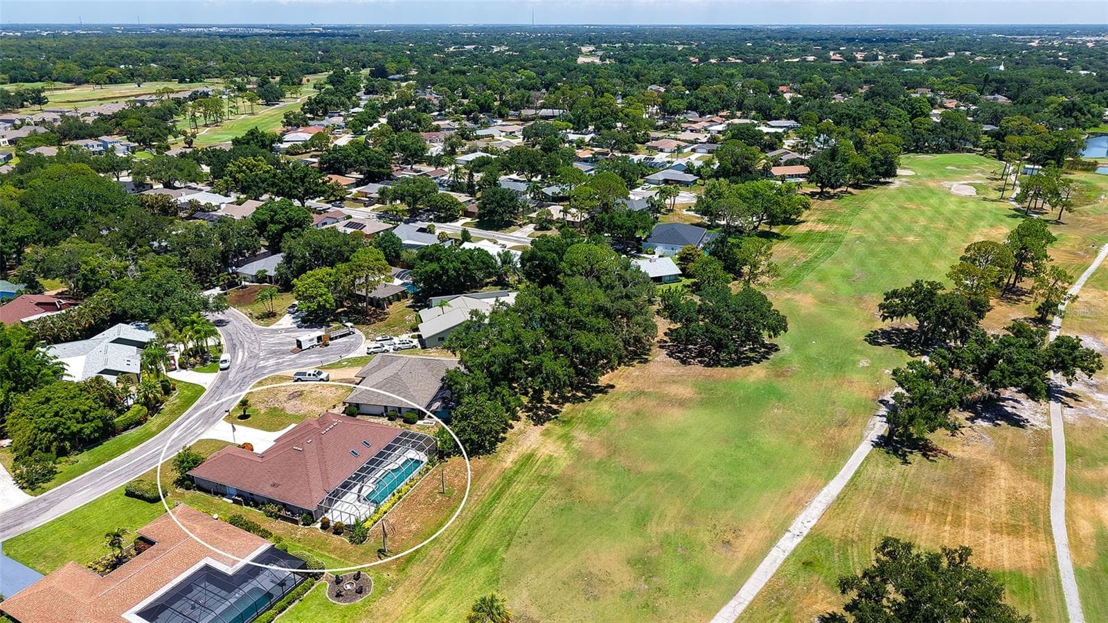 LOCATION! - 4360 BRANDYWINE DR, SARASOTA