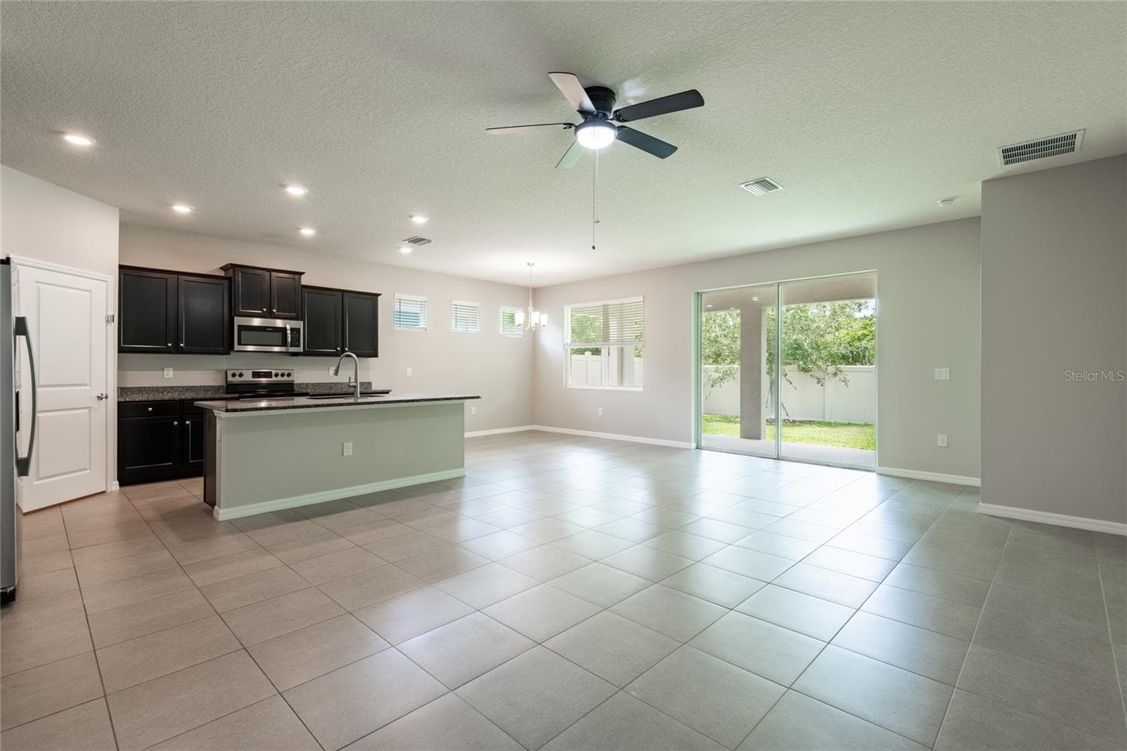 Single Family Residence at 31420 TANSY BND, WESLEY CHAPEL, photo 21 of 89