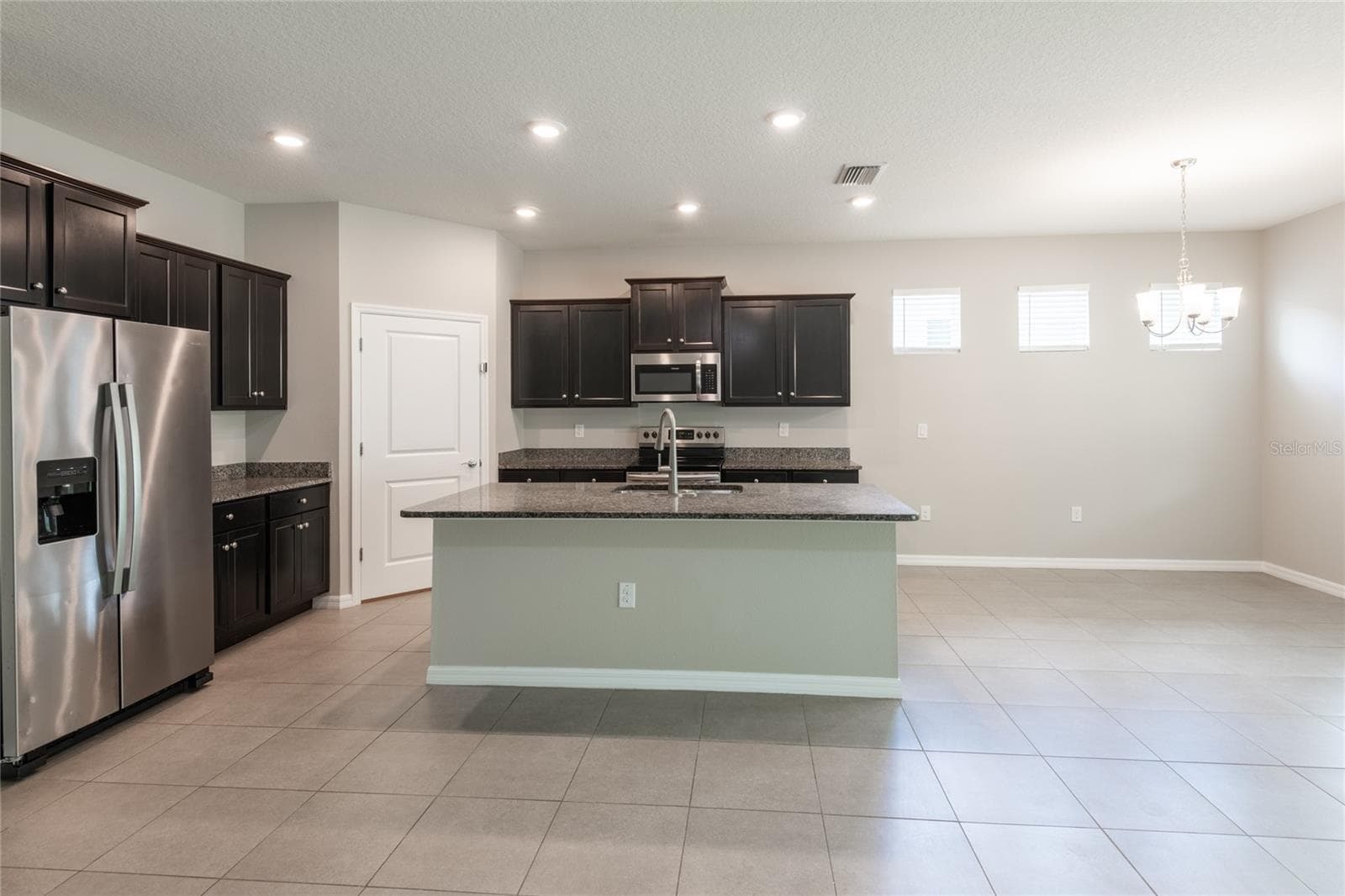 Single Family Residence at 31420 TANSY BND, WESLEY CHAPEL, photo 22 of 89