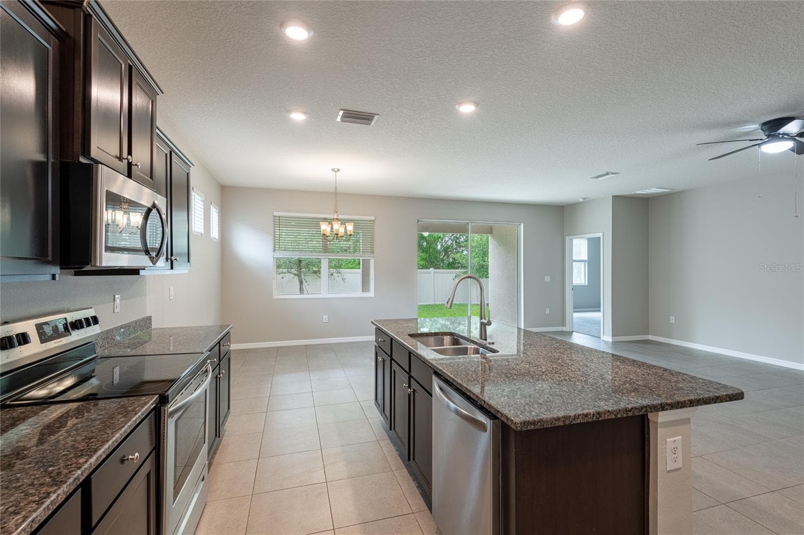 Single Family Residence at 31420 TANSY BND, WESLEY CHAPEL, photo 34 of 89