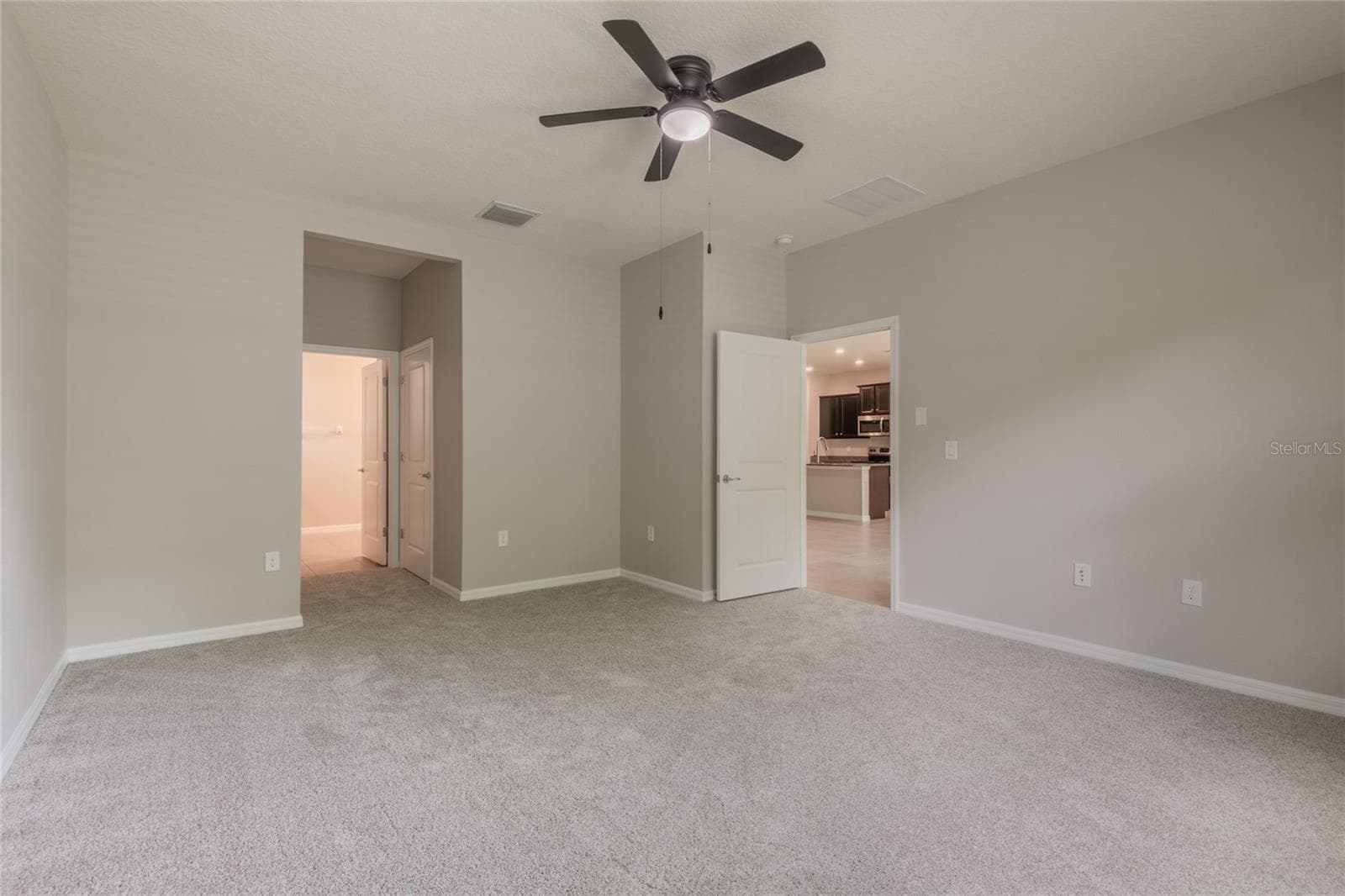 Single Family Residence at 31420 TANSY BND, WESLEY CHAPEL, photo 38 of 89