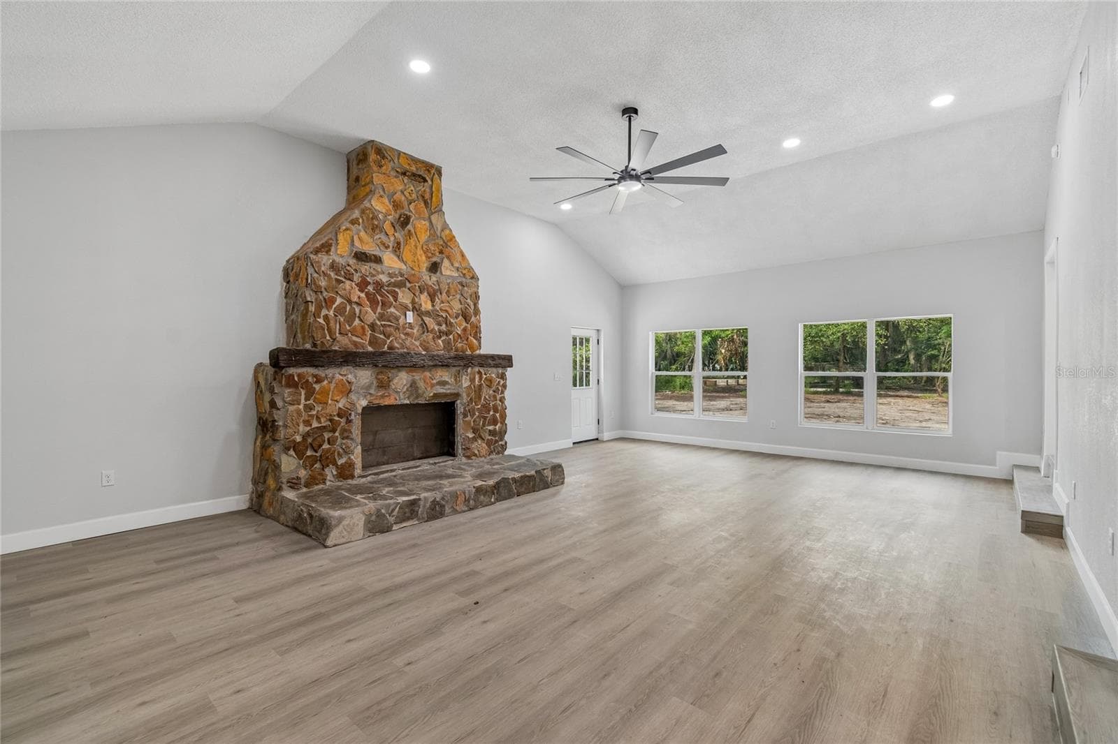 Single Family Residence at 15628 CARLTON LAKE RD, WIMAUMA, photo 13 of 81