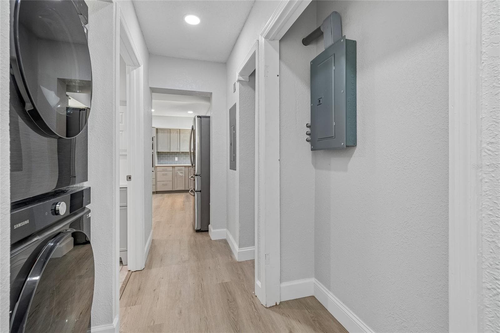 Single Family Residence at 15628 CARLTON LAKE RD, WIMAUMA, photo 17 of 81