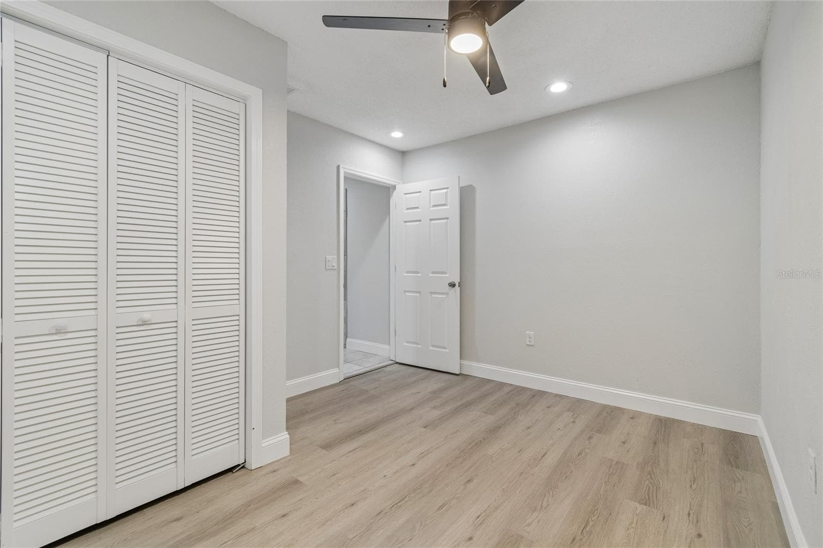 Single Family Residence at 15628 CARLTON LAKE RD, WIMAUMA, photo 21 of 81
