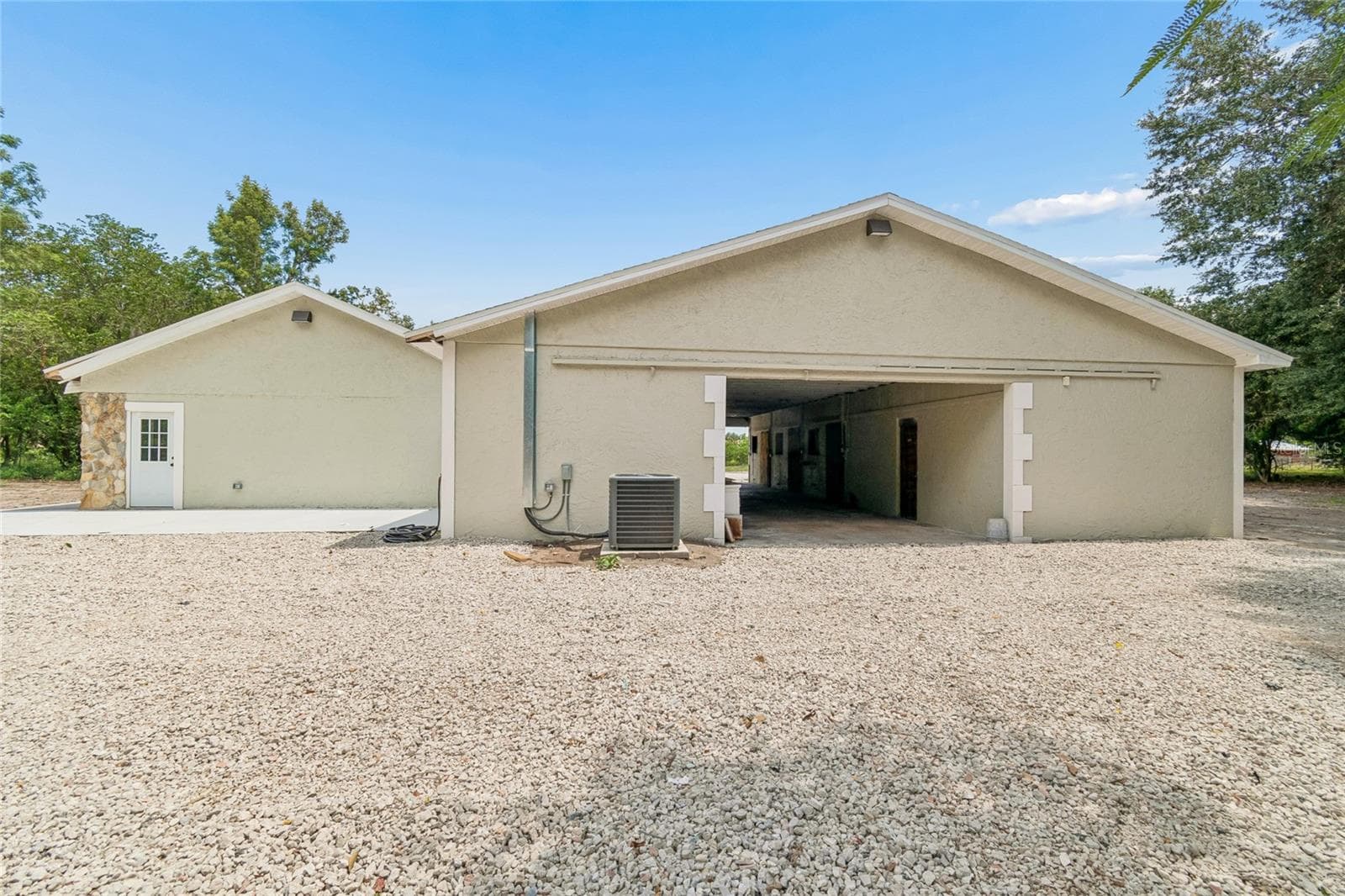 Single Family Residence at 15628 CARLTON LAKE RD, WIMAUMA, photo 29 of 81
