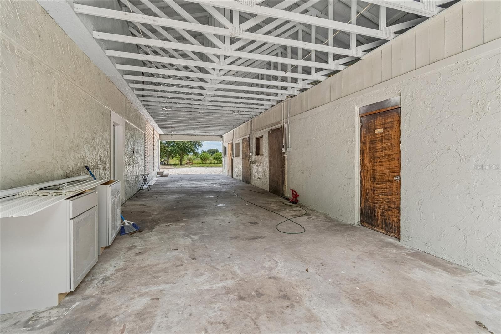 Single Family Residence at 15628 CARLTON LAKE RD, WIMAUMA, photo 32 of 81