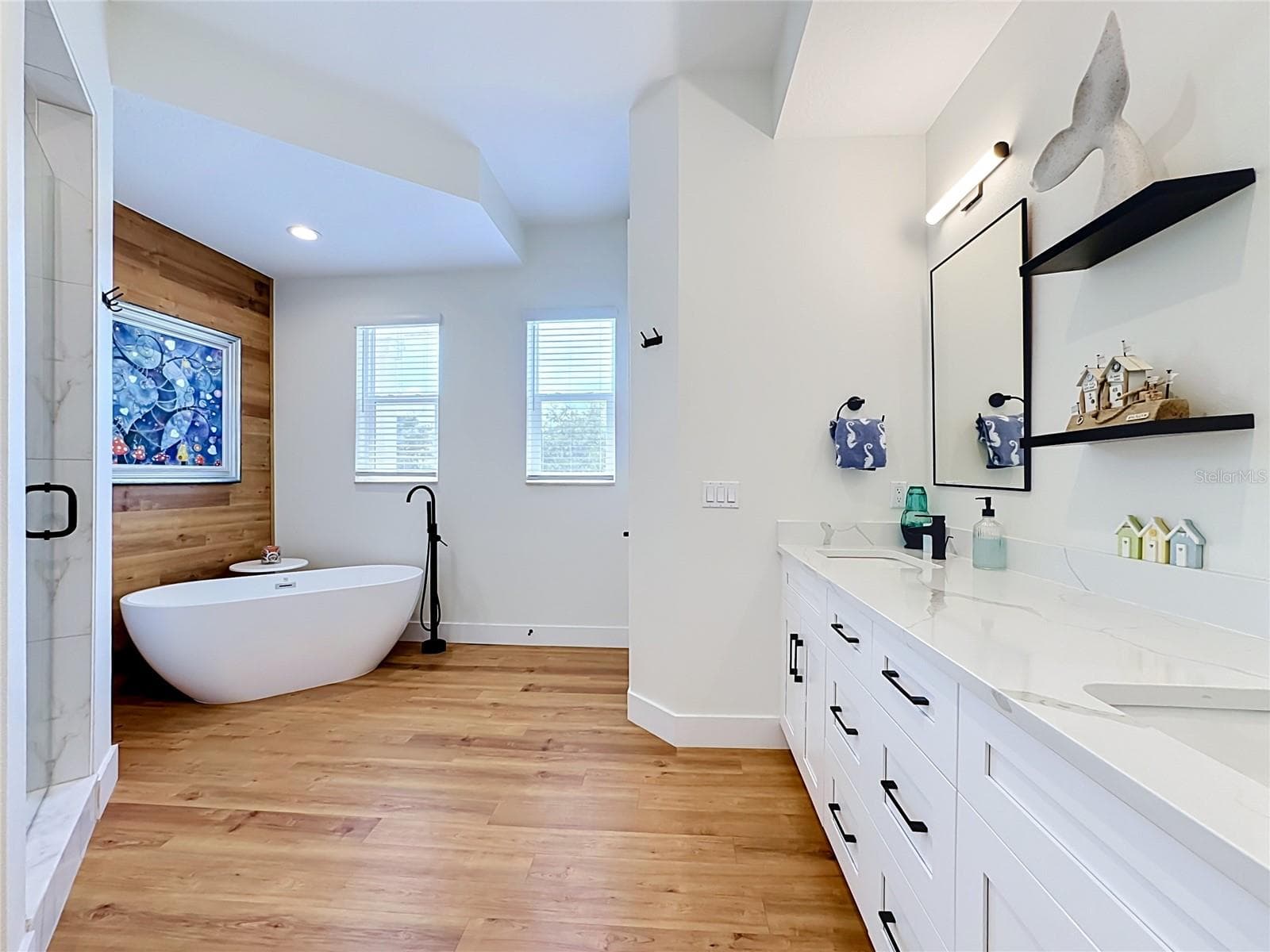 Luxury primary ensuite - 6925 BOCHI CIR, SARASOTA