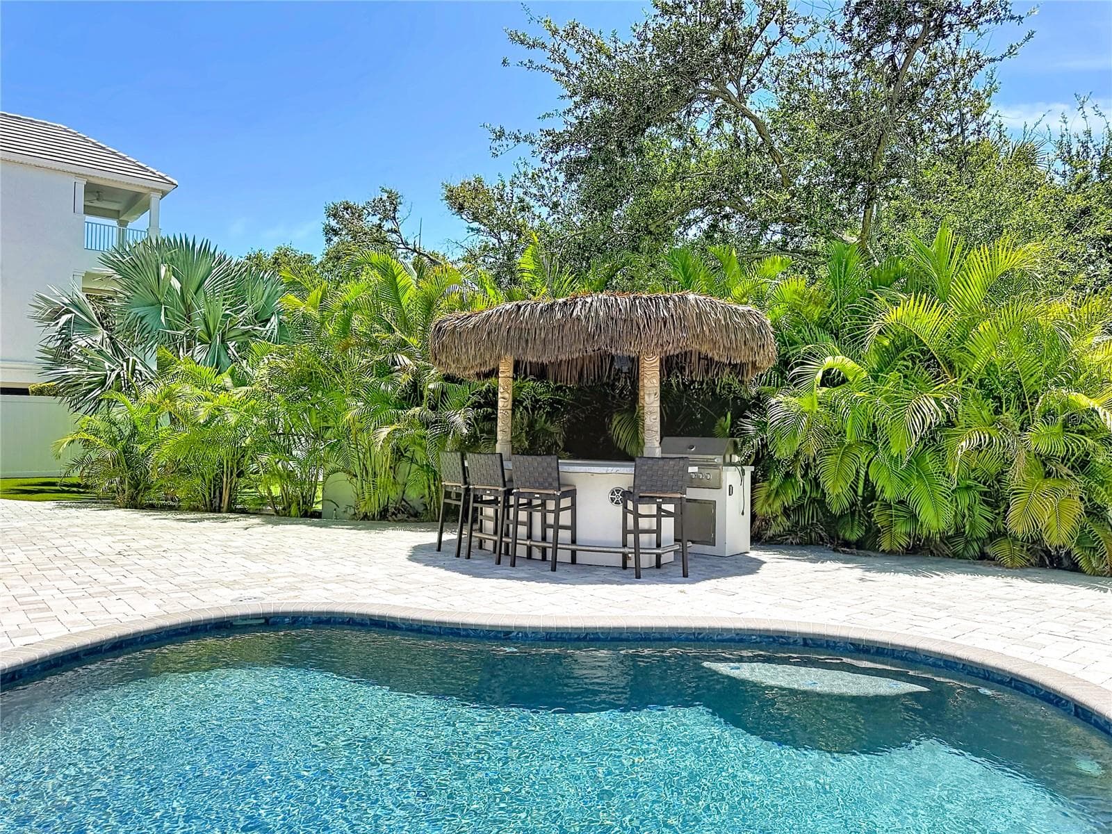 Can you see yourself sat at that tiki bar ? - 6925 BOCHI CIR, SARASOTA