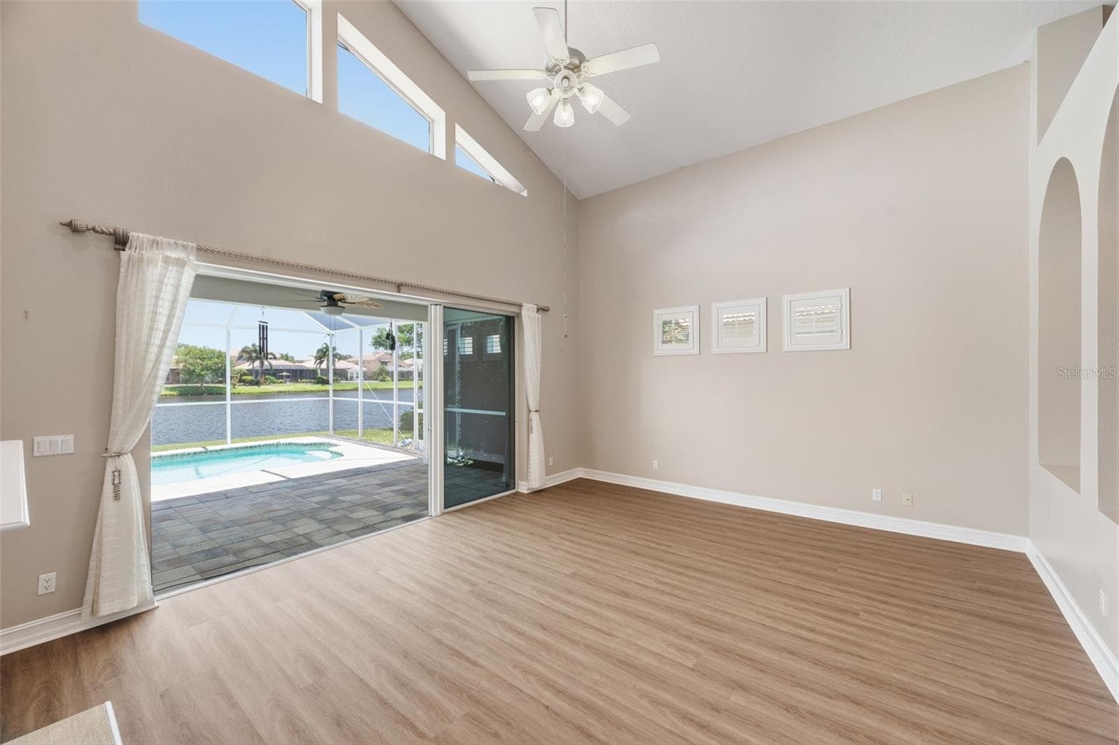 Family Room - 9985 SAGO POINT DR, LARGO