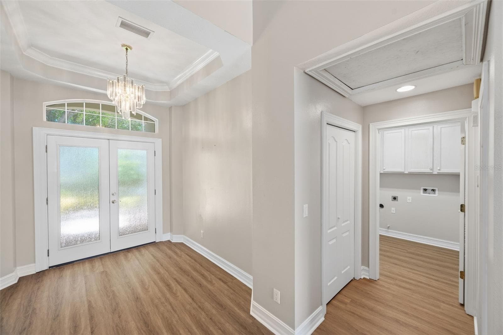 Entranceway and Utility Room - 9985 SAGO POINT DR, LARGO
