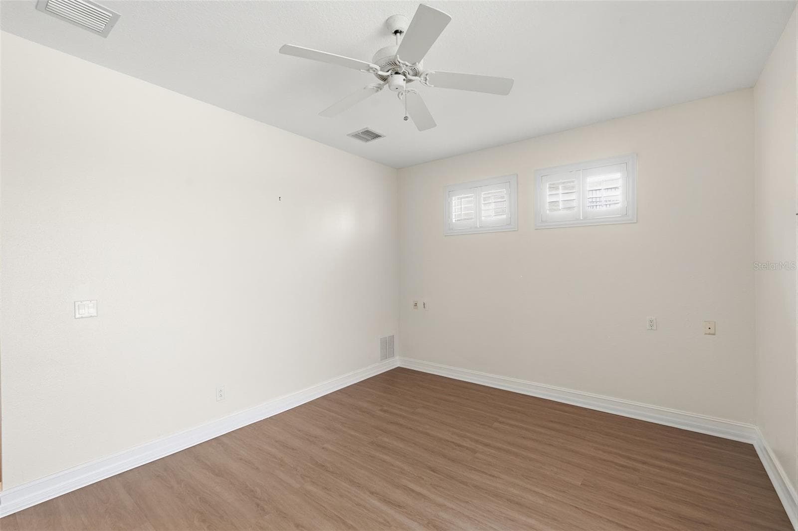 Single Family Residence at 9985 SAGO POINT DR, LARGO, photo 29 of 62
