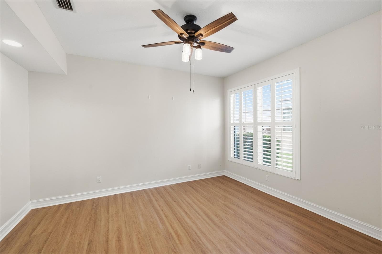 Single Family Residence at 9985 SAGO POINT DR, LARGO, photo 30 of 62