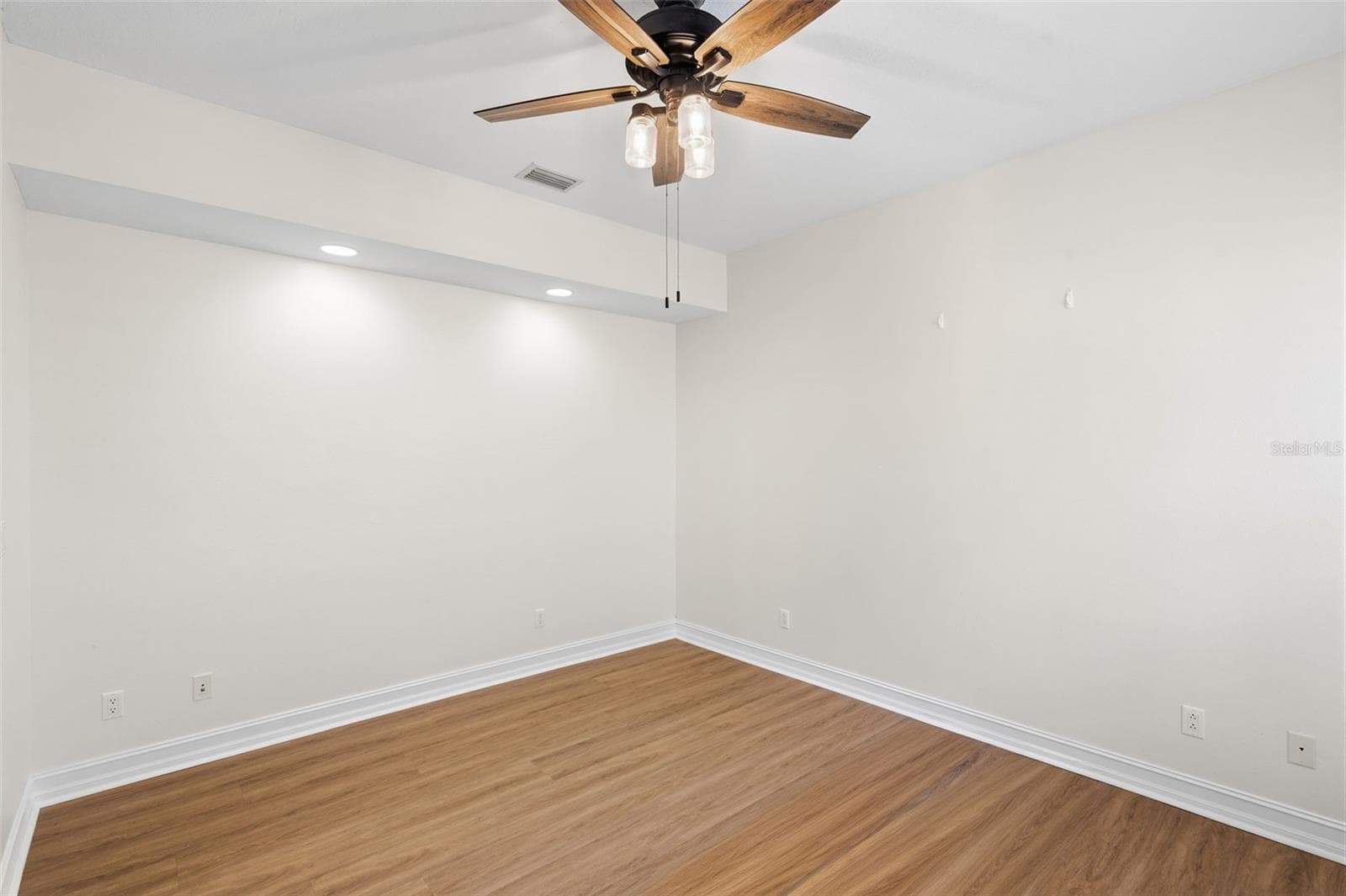 Single Family Residence at 9985 SAGO POINT DR, LARGO, photo 31 of 62