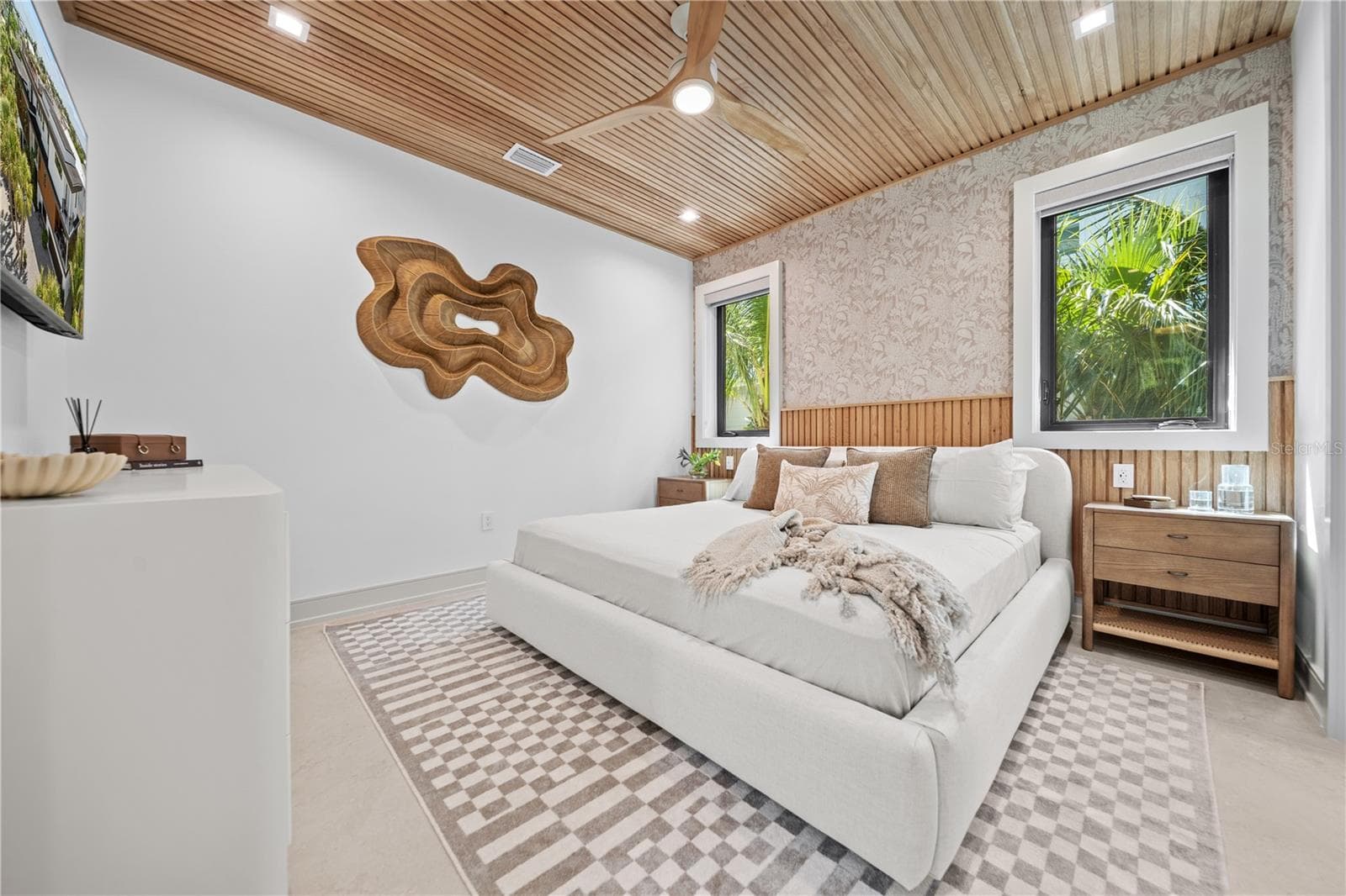 Single Family Residence at 411 PALM AVE, ANNA MARIA, photo 26 of 74