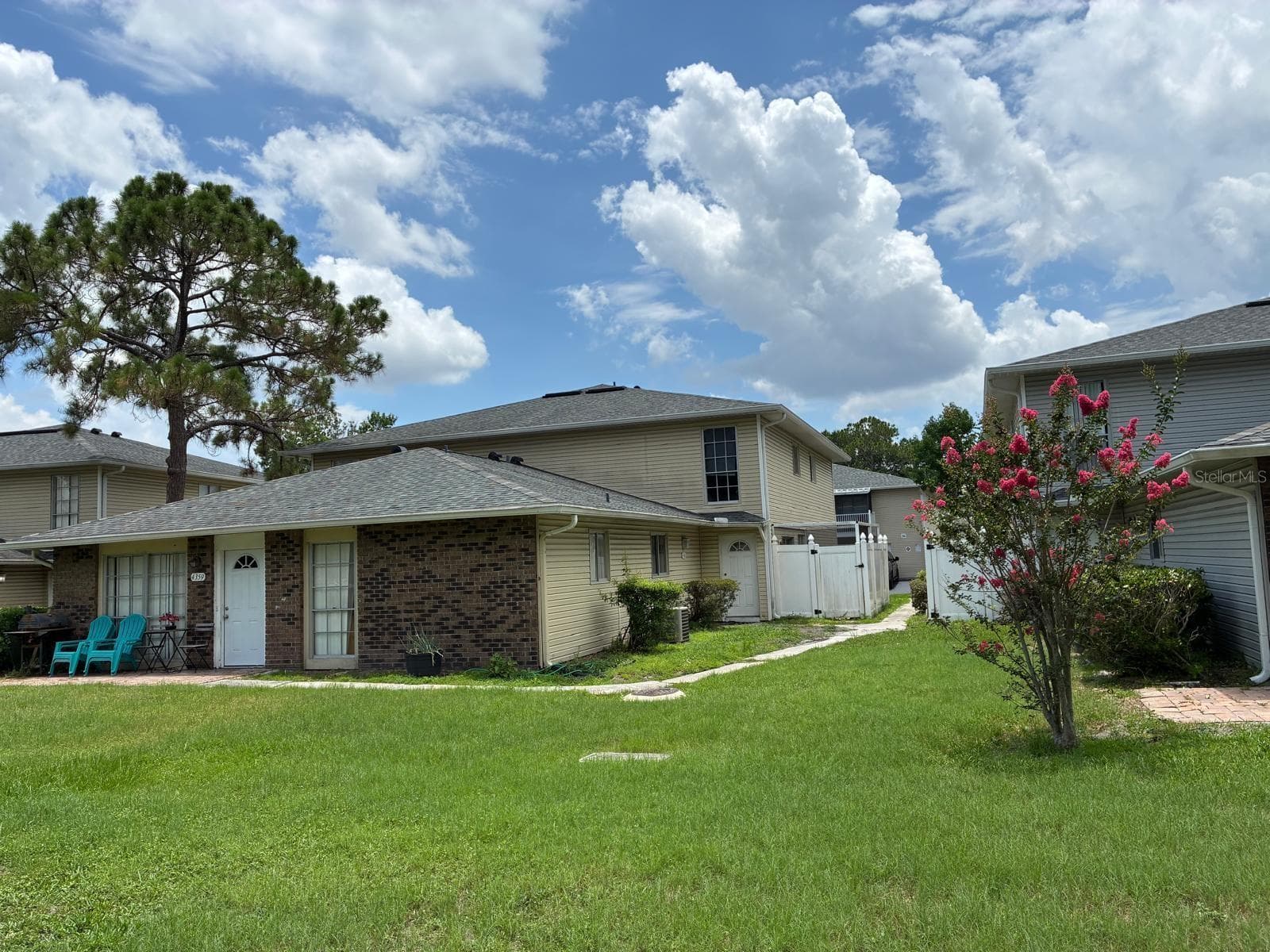 4361 SHADOW CREST PL #32-3