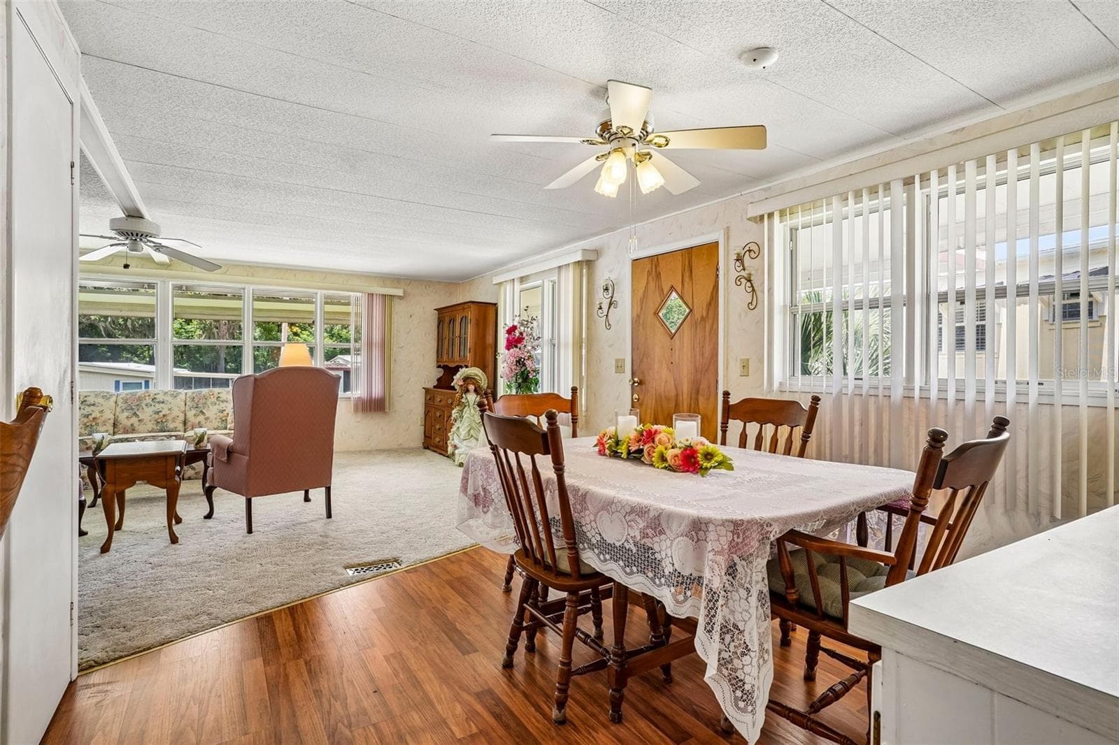 Mobile Home at 29 HARBOR OAKS DR, FRUITLAND PARK, photo 9 of 38