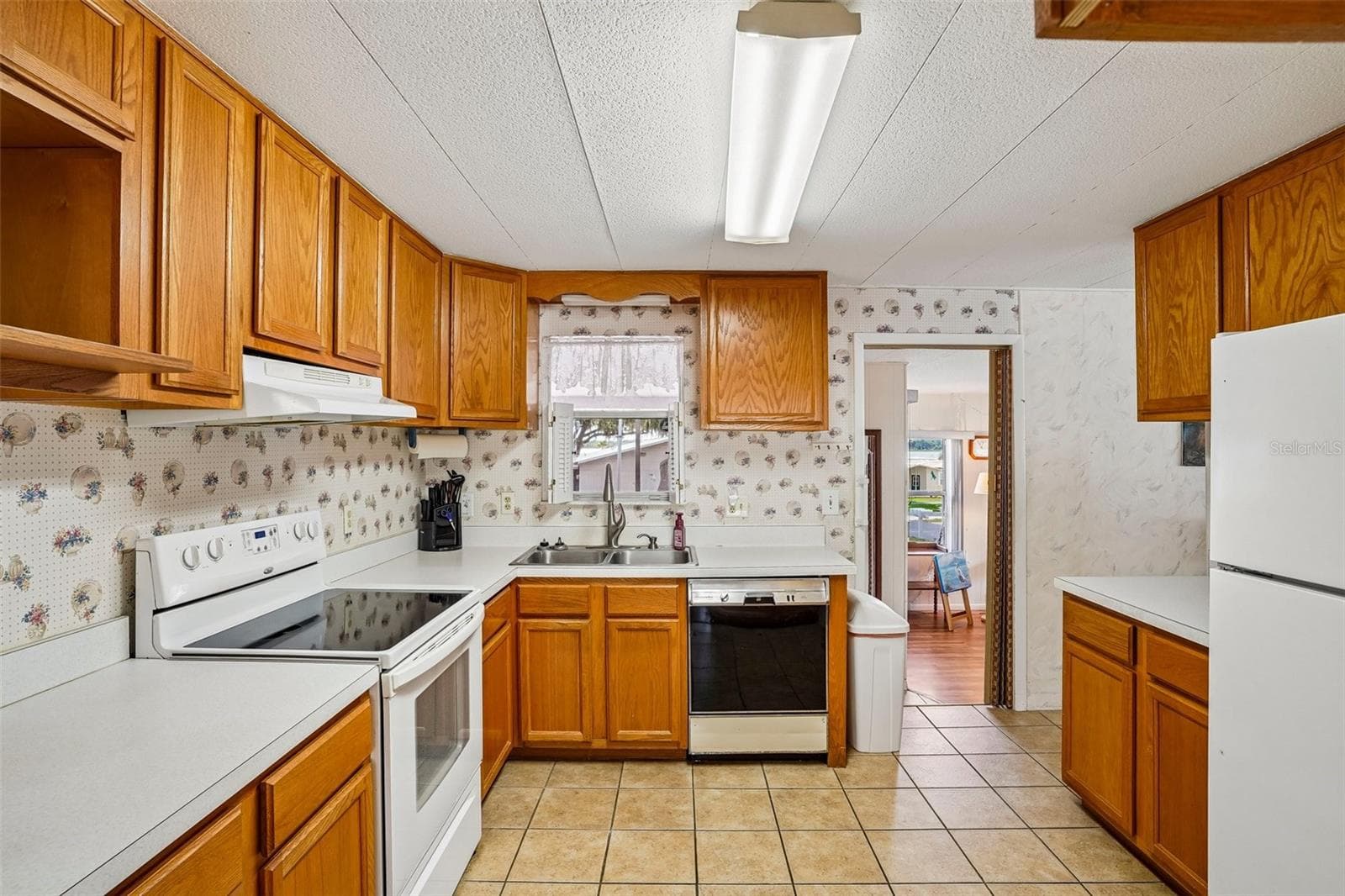 Mobile Home at 29 HARBOR OAKS DR, FRUITLAND PARK, photo 14 of 38