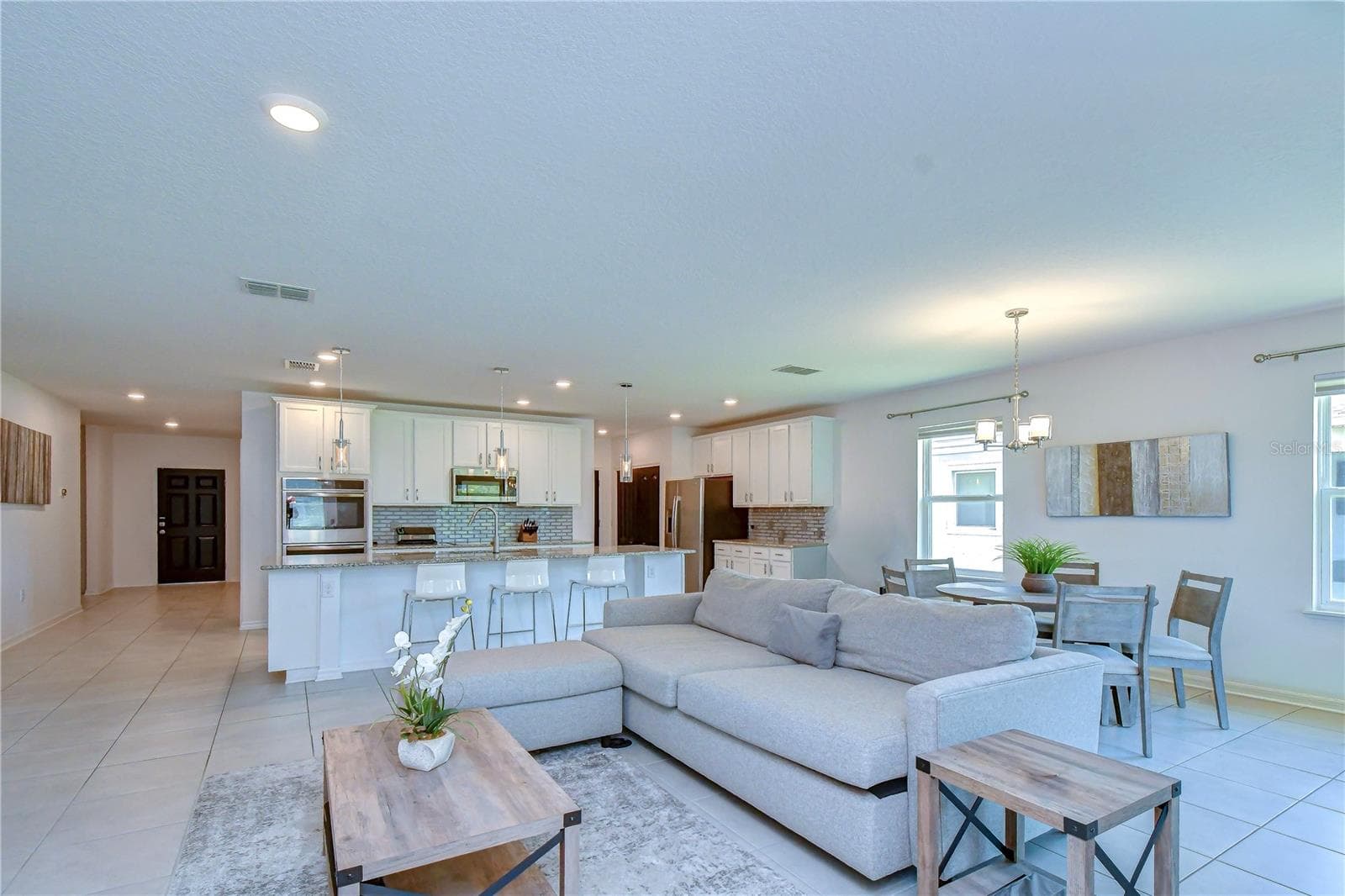 Great Room layout - 8325 OLIVE BROOK DR, WESLEY CHAPEL