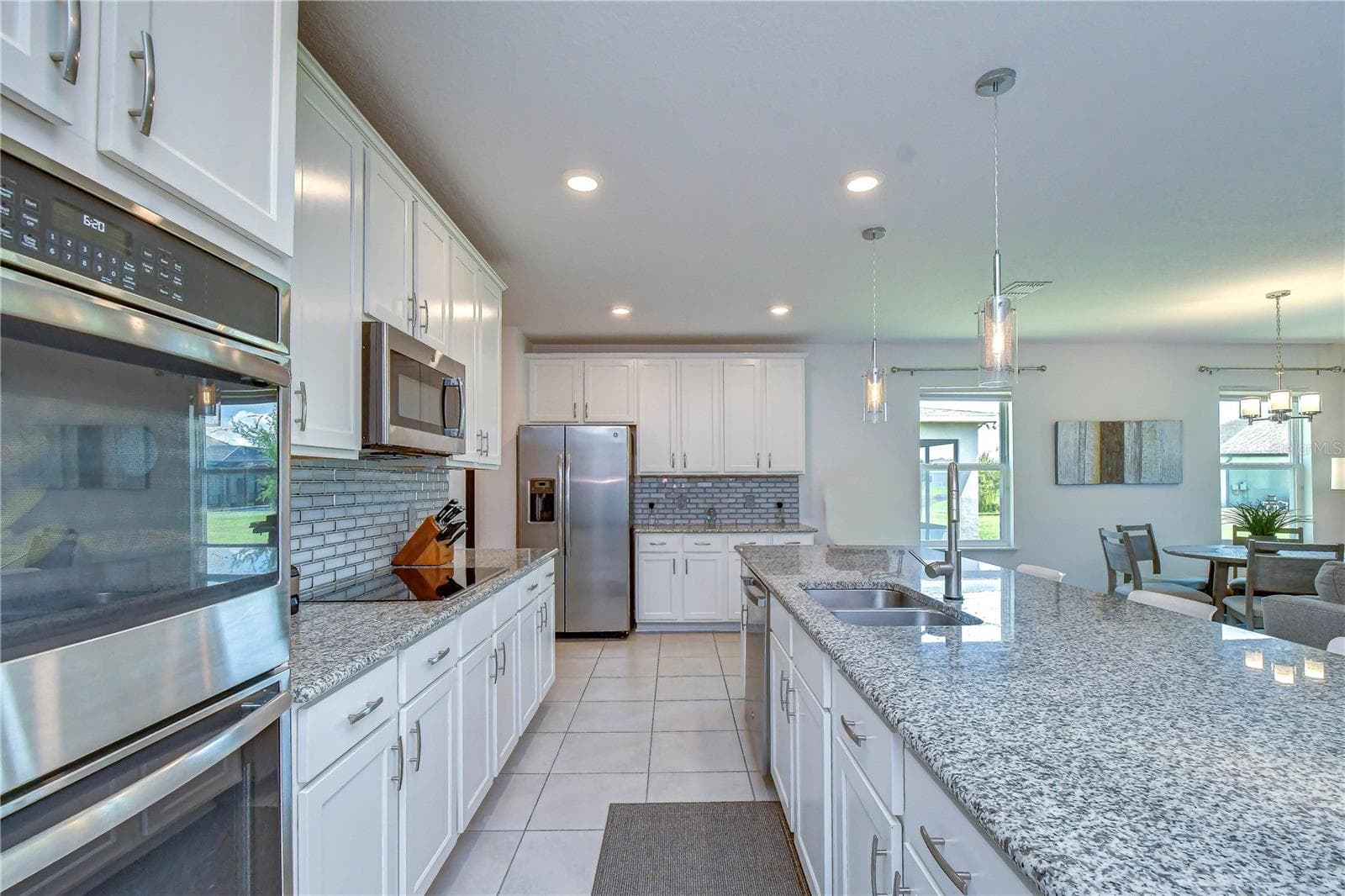 Sparkling stainless steel appliances - 8325 OLIVE BROOK DR, WESLEY CHAPEL