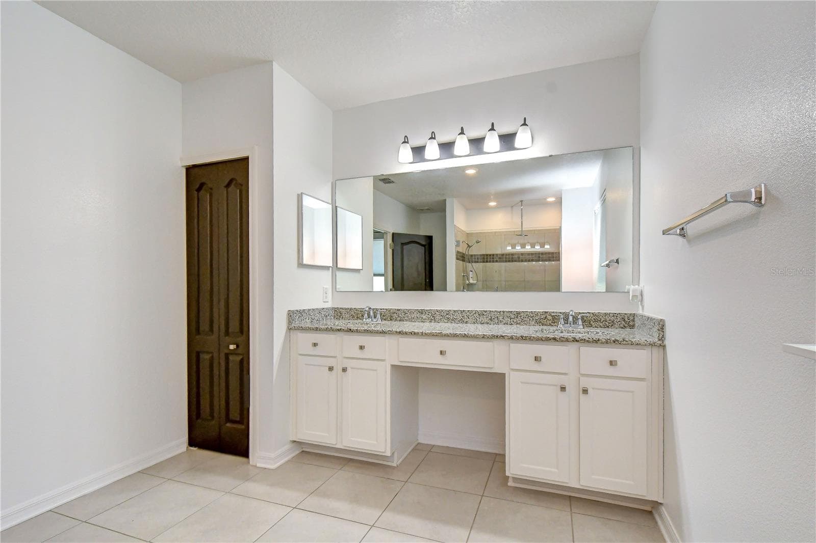 Single Family Residence at 8325 OLIVE BROOK DR, WESLEY CHAPEL, photo 18 of 39